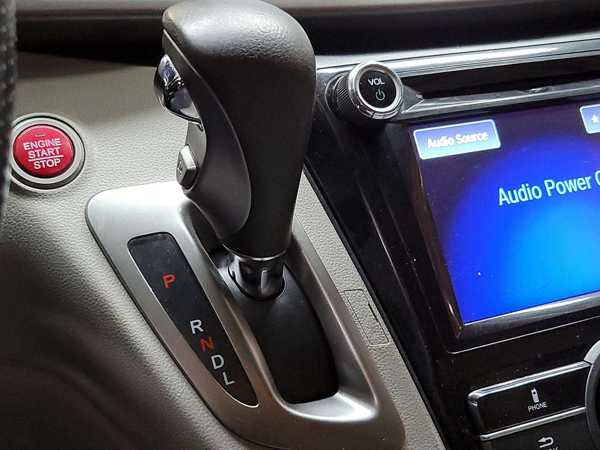 Thumbnail: 2015 Honda Odyssey - 17