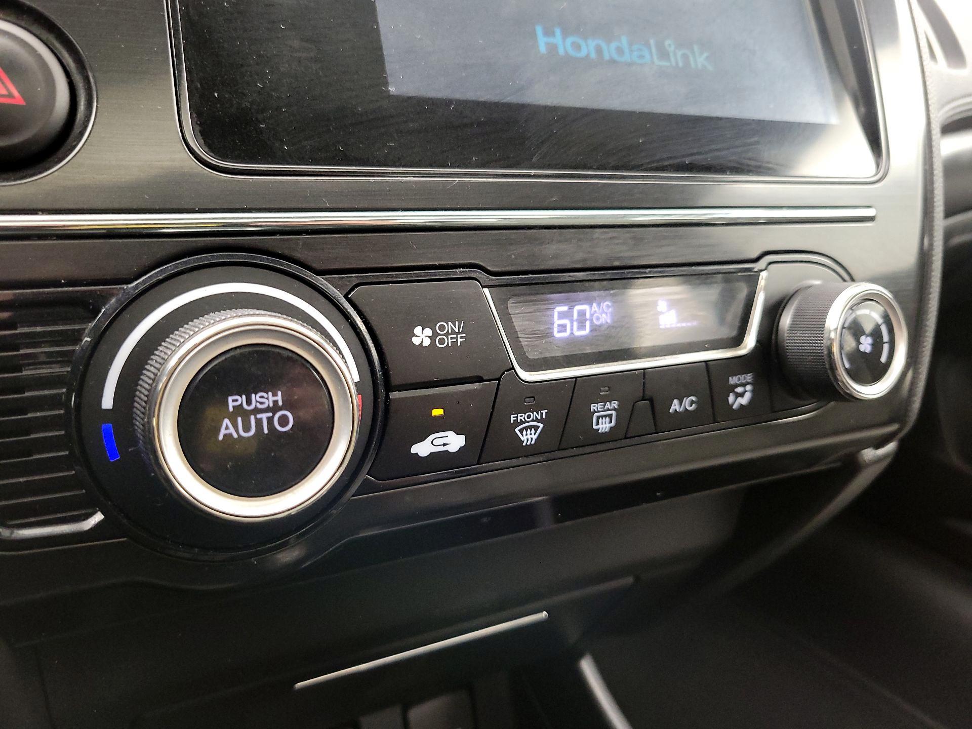Thumbnail: 2015 Honda Civic - 16
