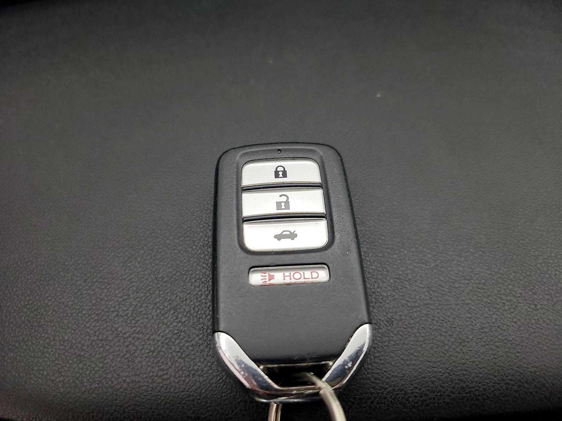 Thumbnail: 2015 Honda Civic - 18
