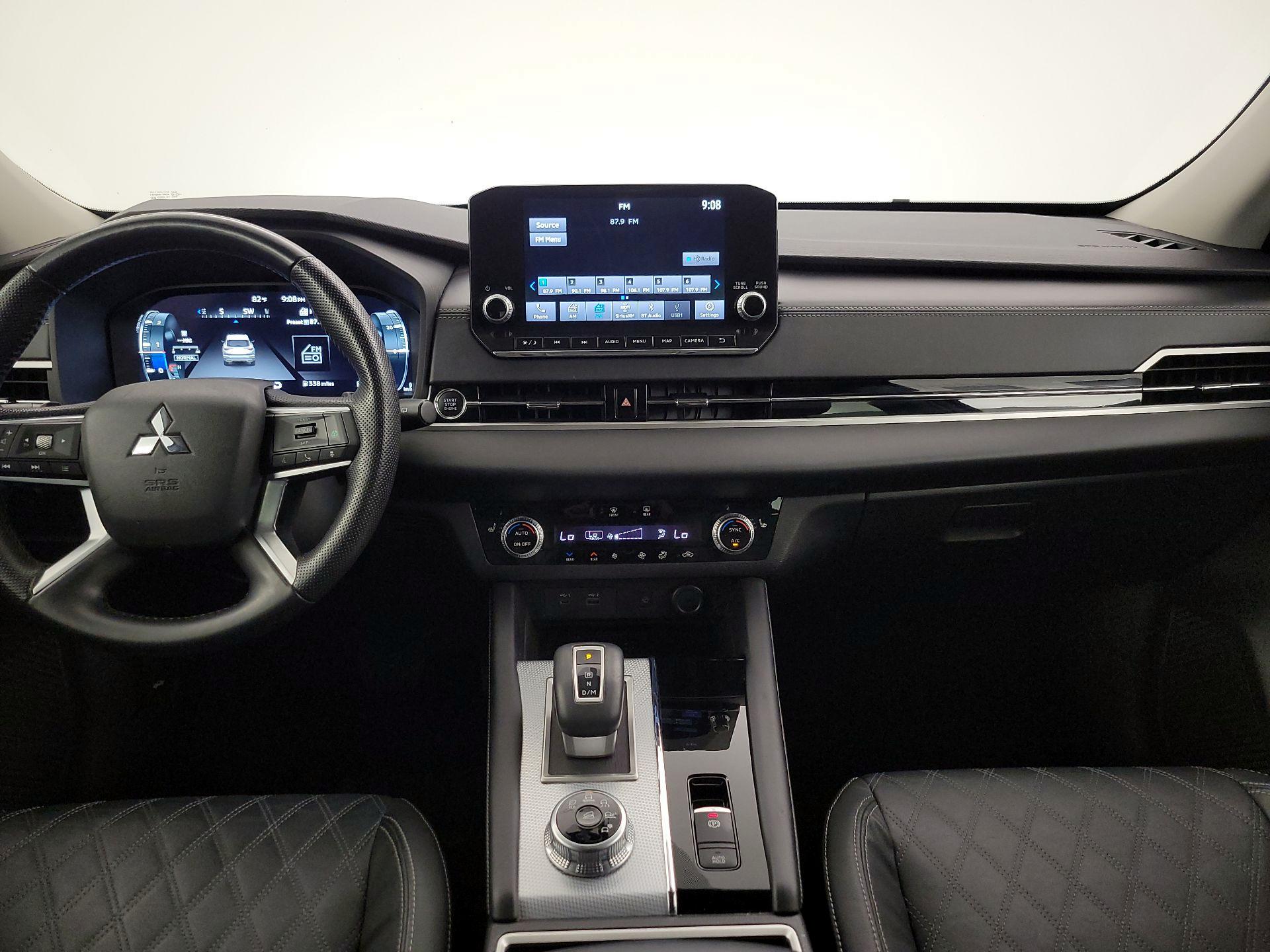 Thumbnail: 2022 Mitsubishi Outlander - 9