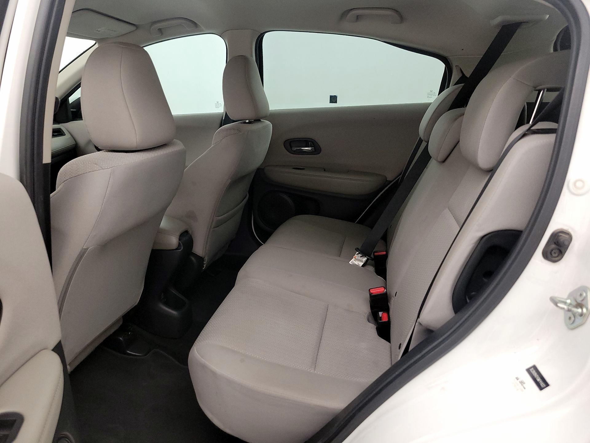 Thumbnail: 2016 Honda HR-V - 19