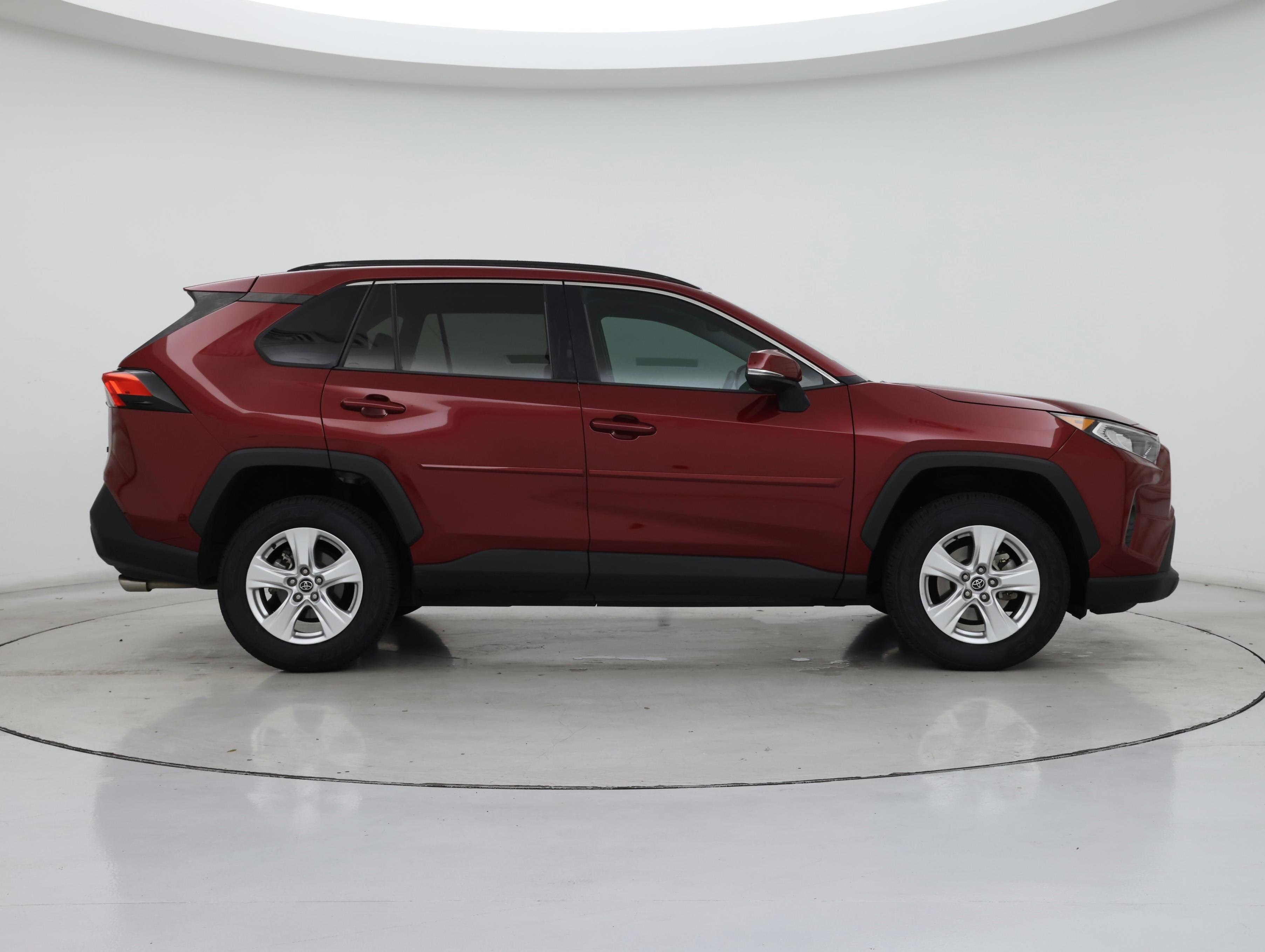 Thumbnail: 2020 Toyota RAV4 - 7