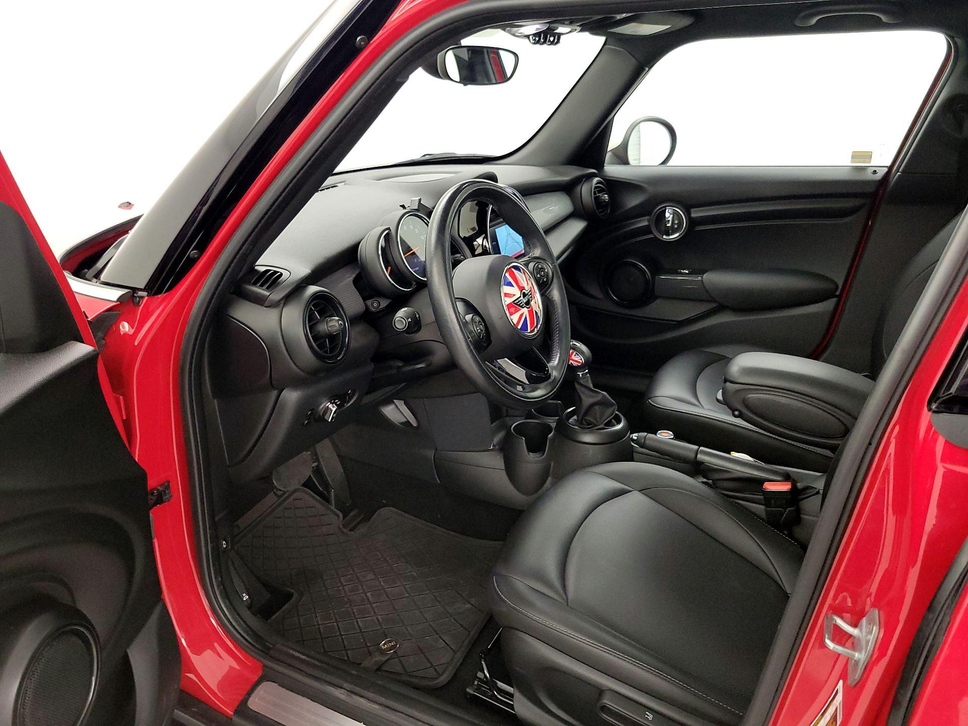 Thumbnail: 2019 MINI Cooper Hardtop - 11