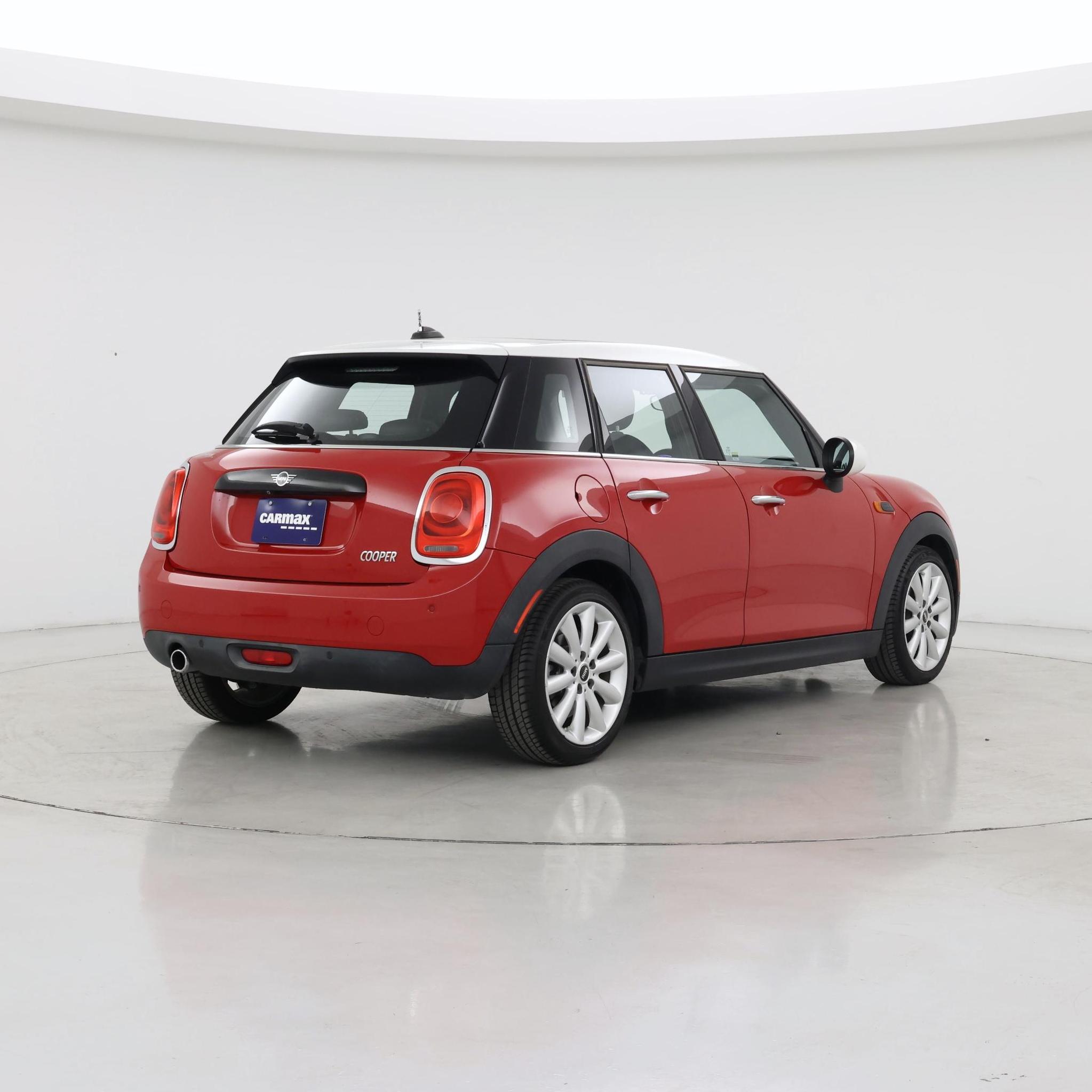 Thumbnail: 2019 MINI Cooper Hardtop - 8