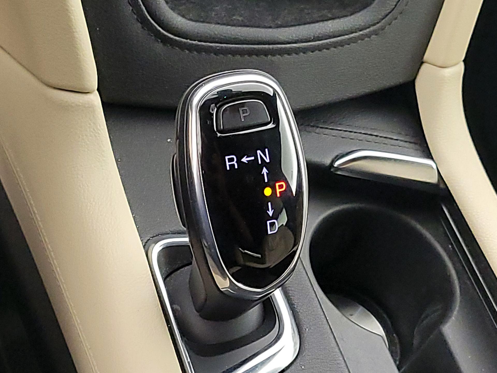 Thumbnail: 2019 Cadillac XT5 - 17
