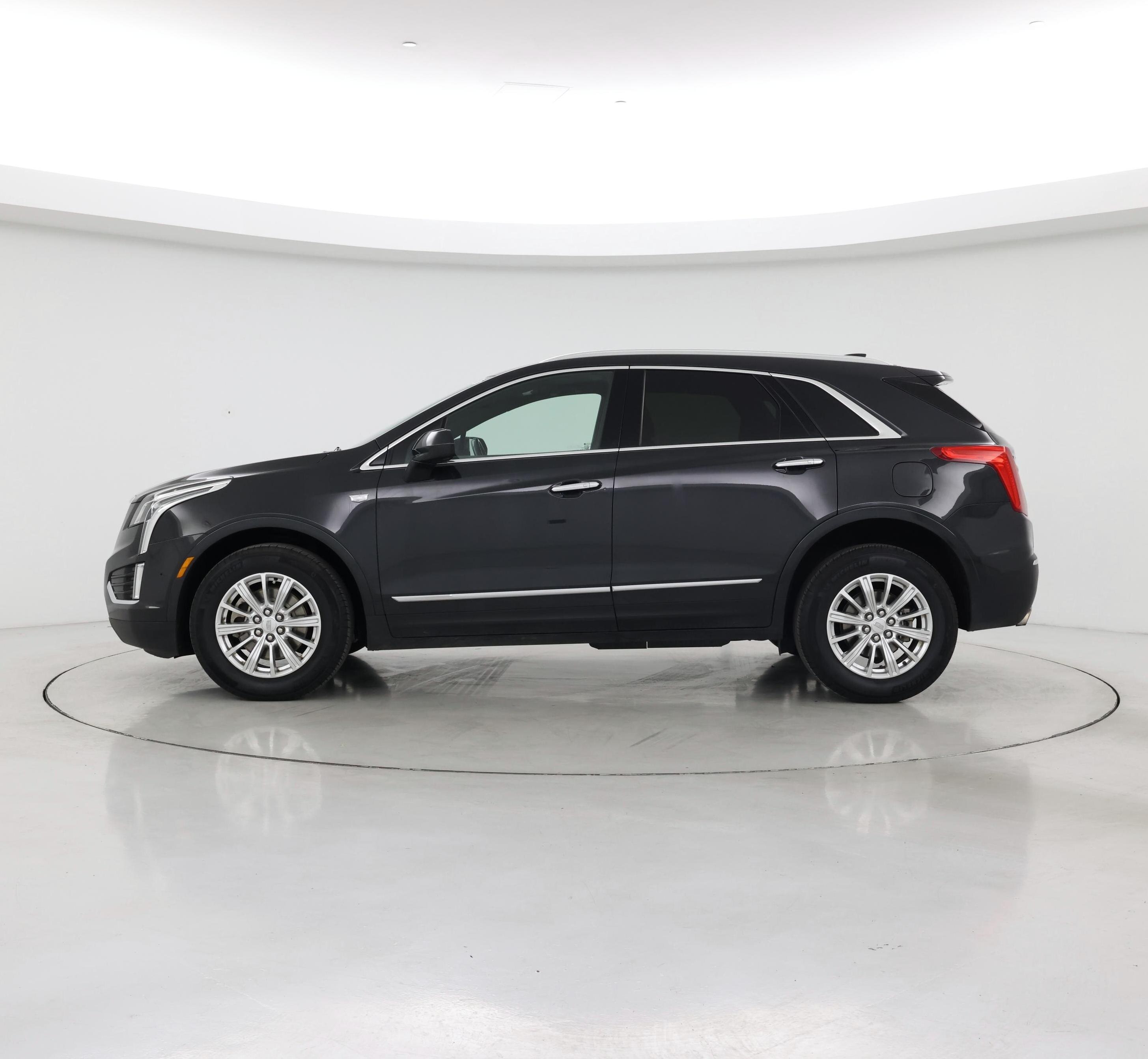 Thumbnail: 2019 Cadillac XT5 - 3
