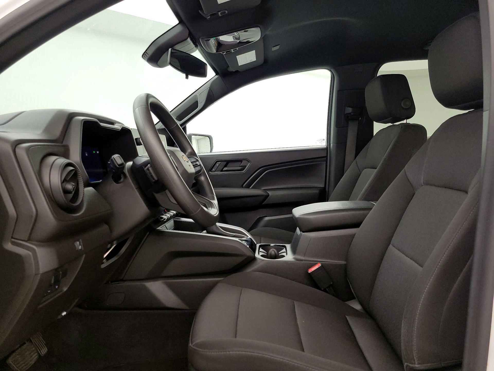 Thumbnail: 2024 Chevrolet Colorado - 11