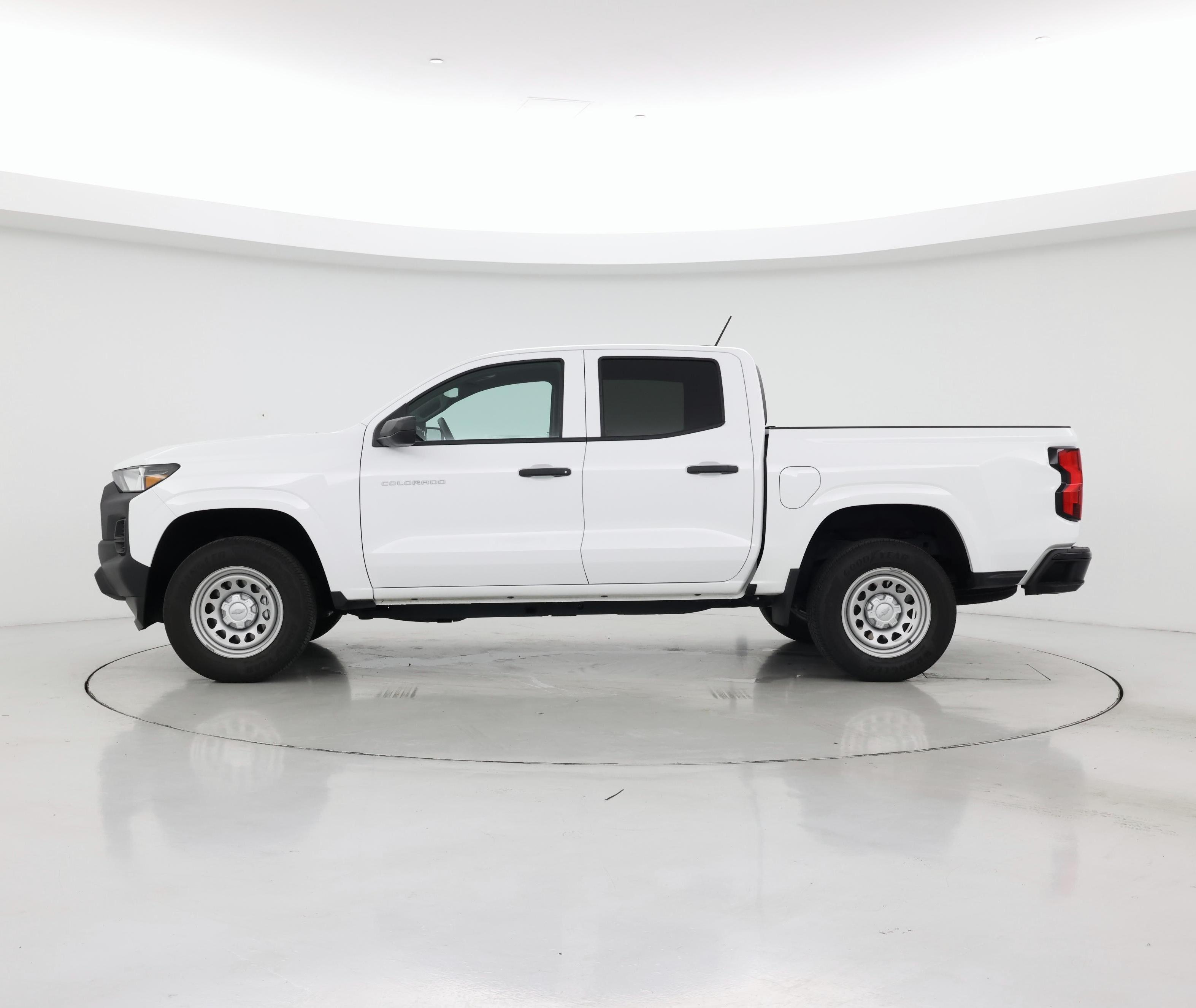 Thumbnail: 2024 Chevrolet Colorado - 3