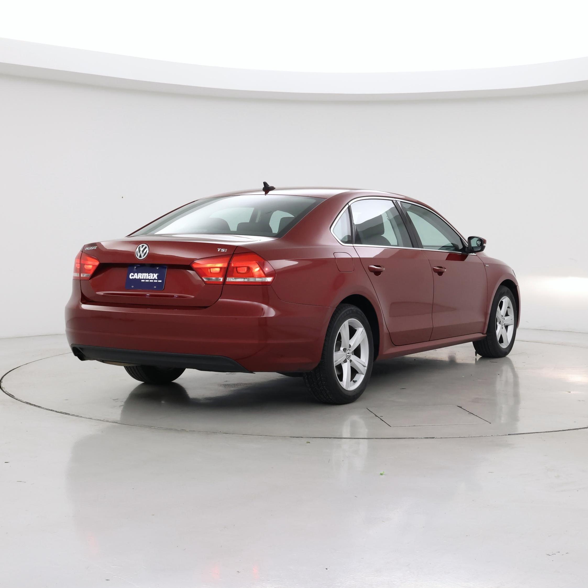 Thumbnail: 2015 Volkswagen Passat - 8