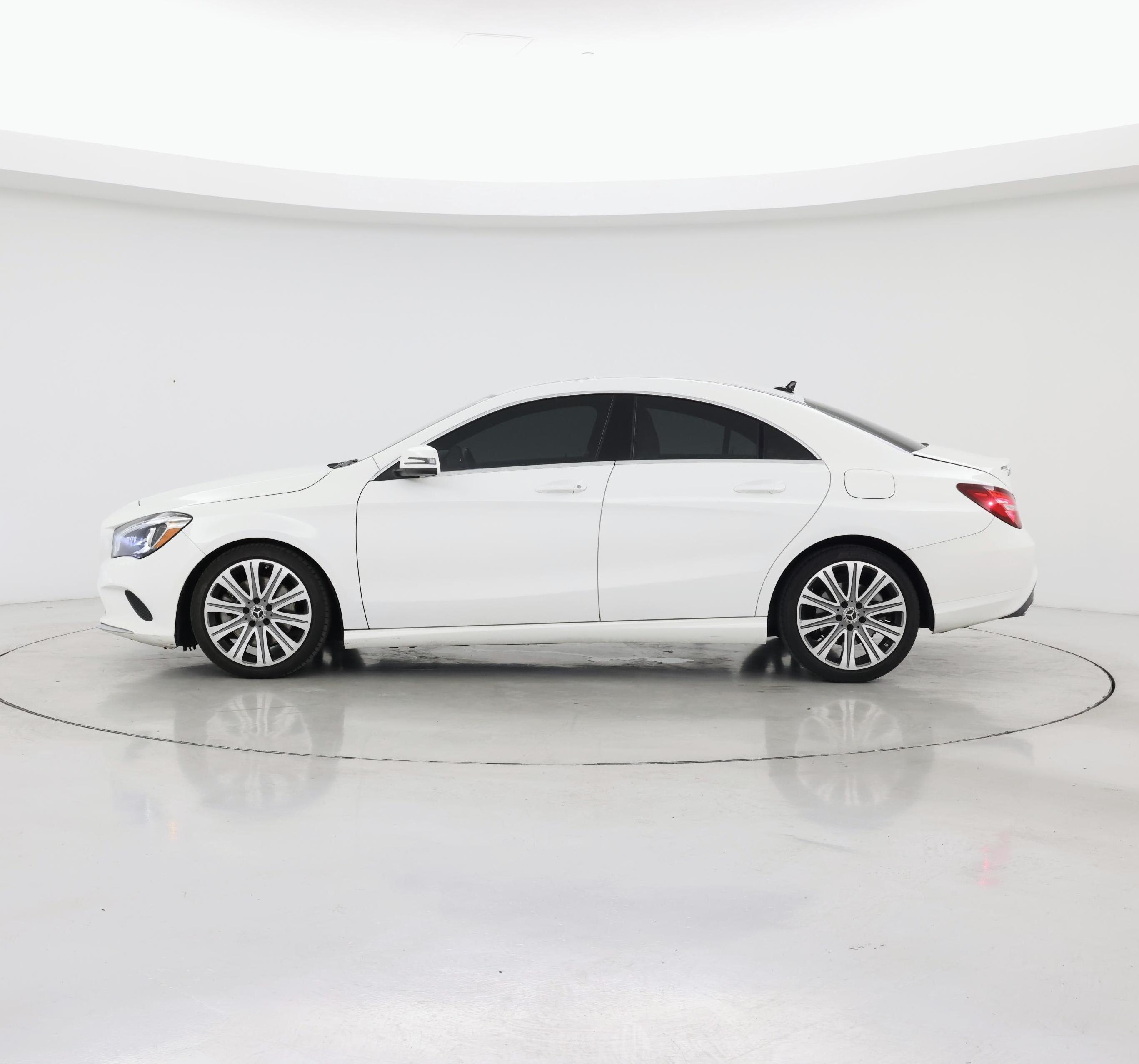Thumbnail: 2018 Mercedes-Benz CLA - 3