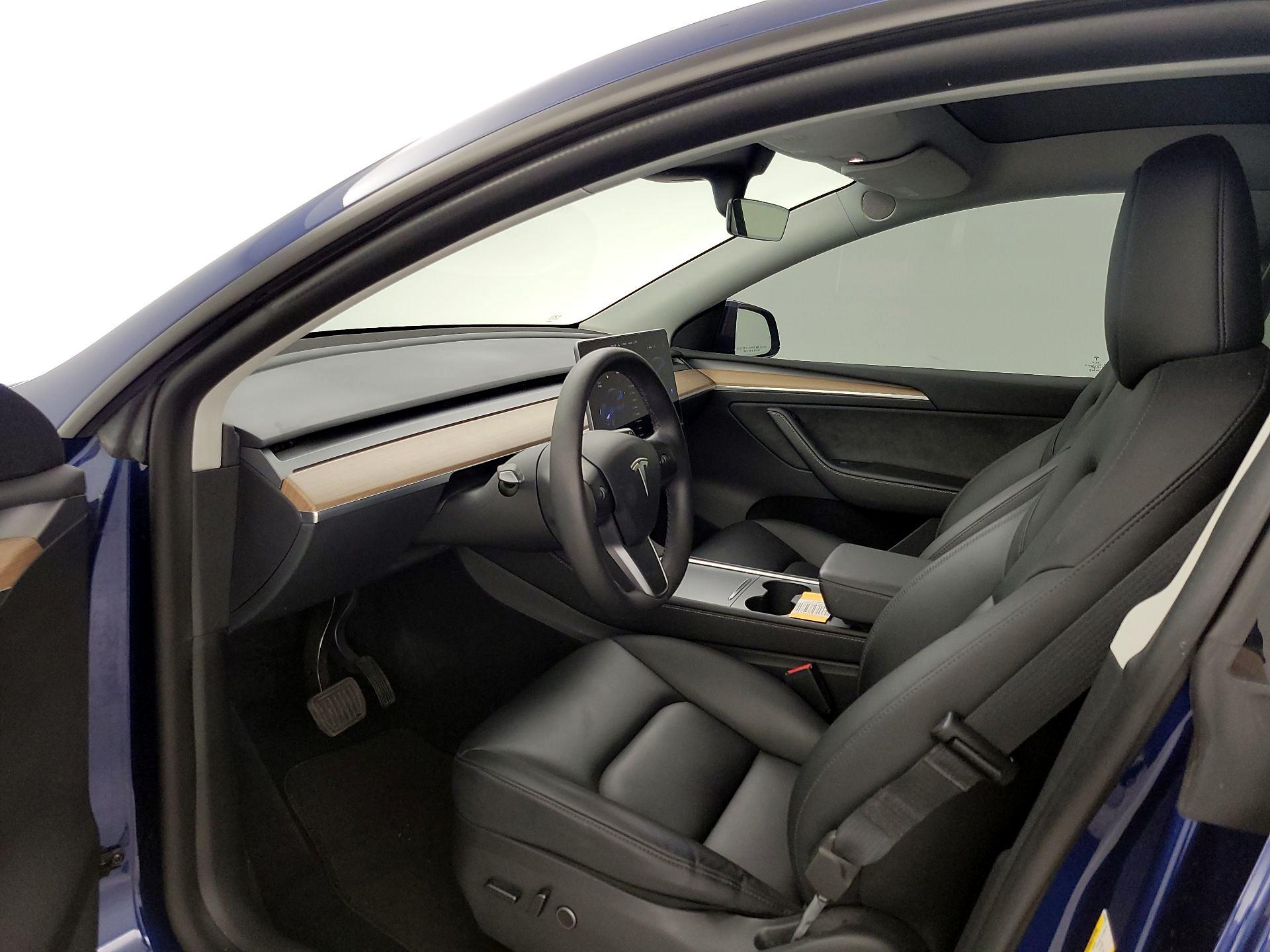 Thumbnail: 2022 Tesla Model Y - 11