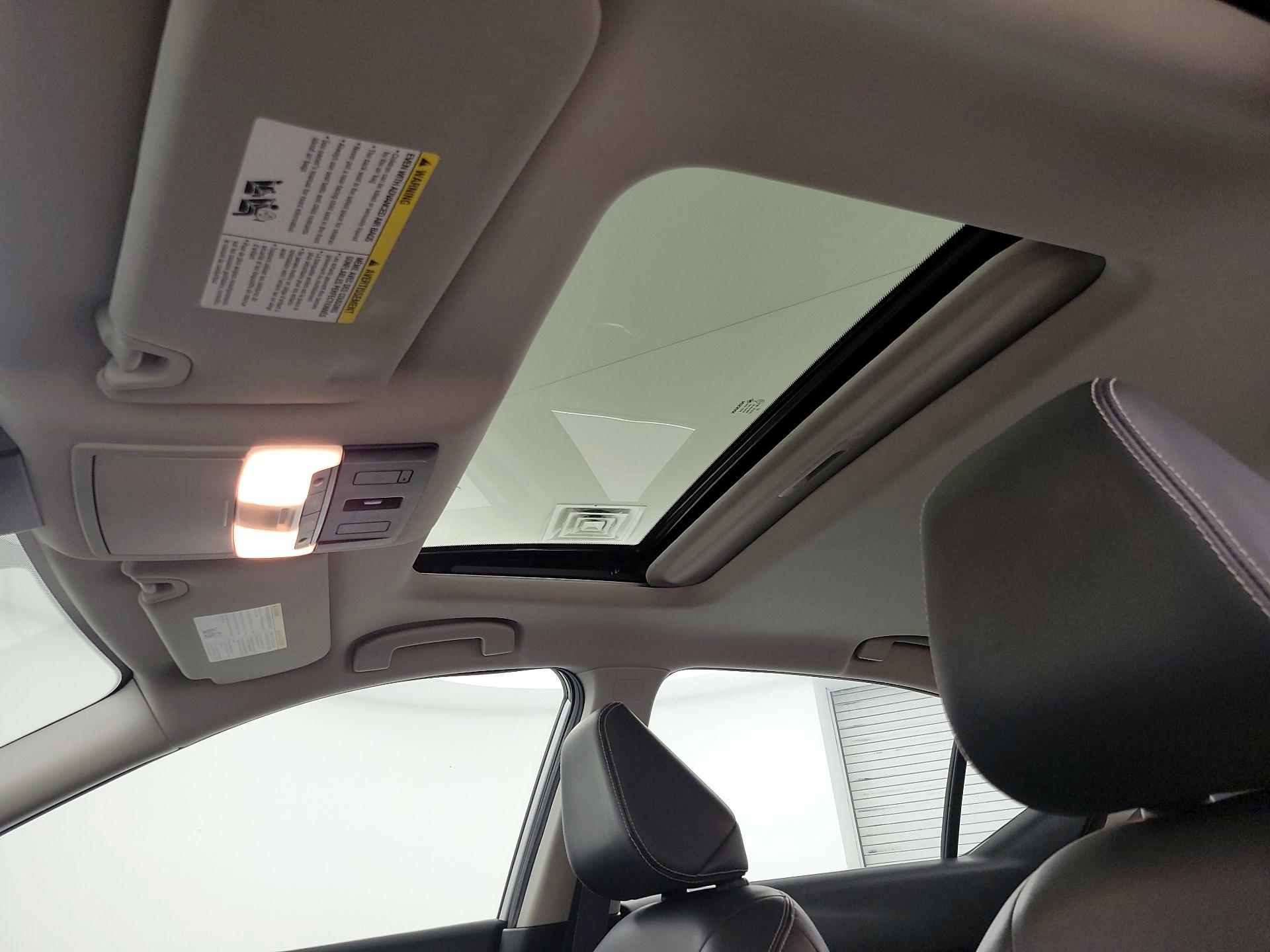 Thumbnail: 2019 Nissan Altima - 19