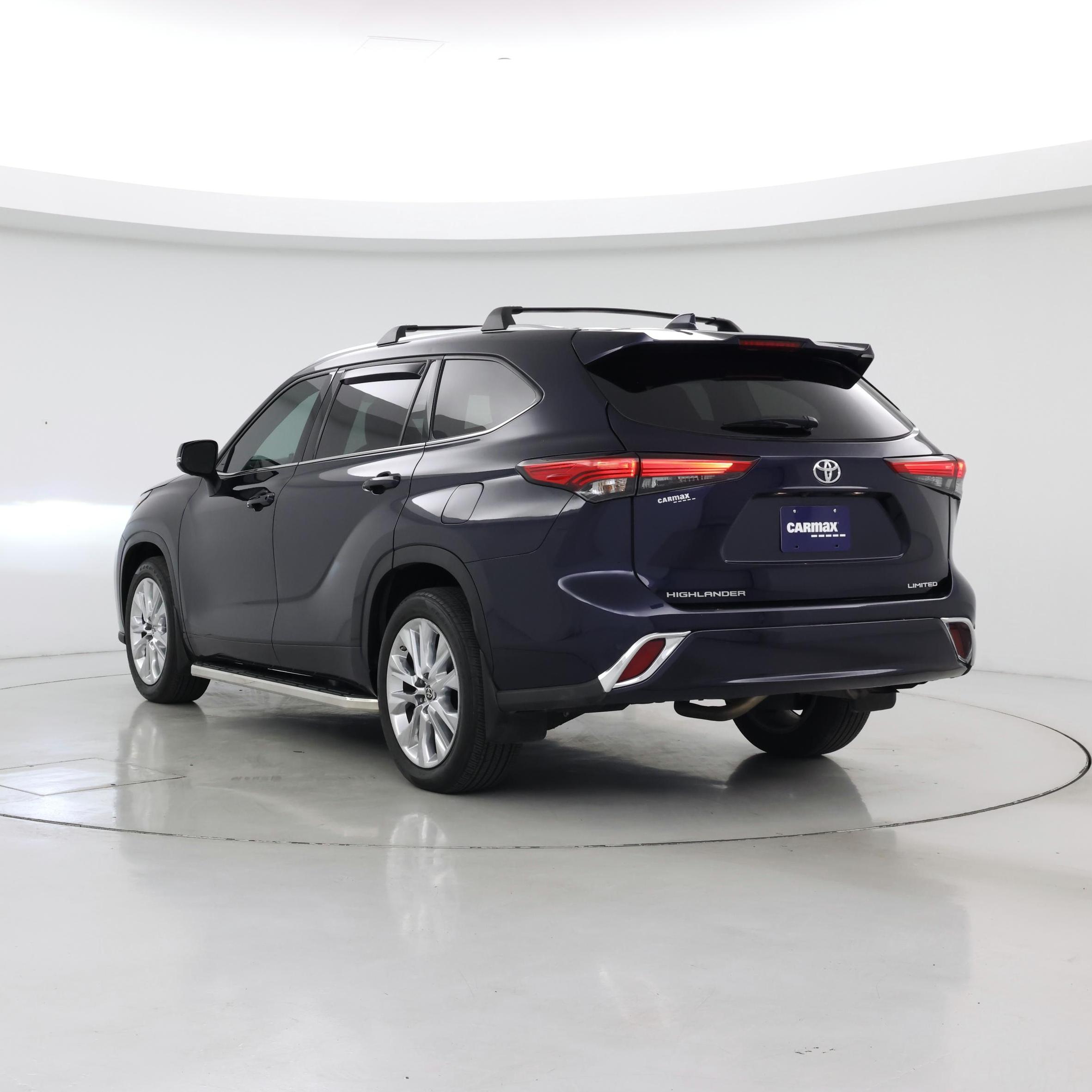 Thumbnail: 2022 Toyota Highlander - 2