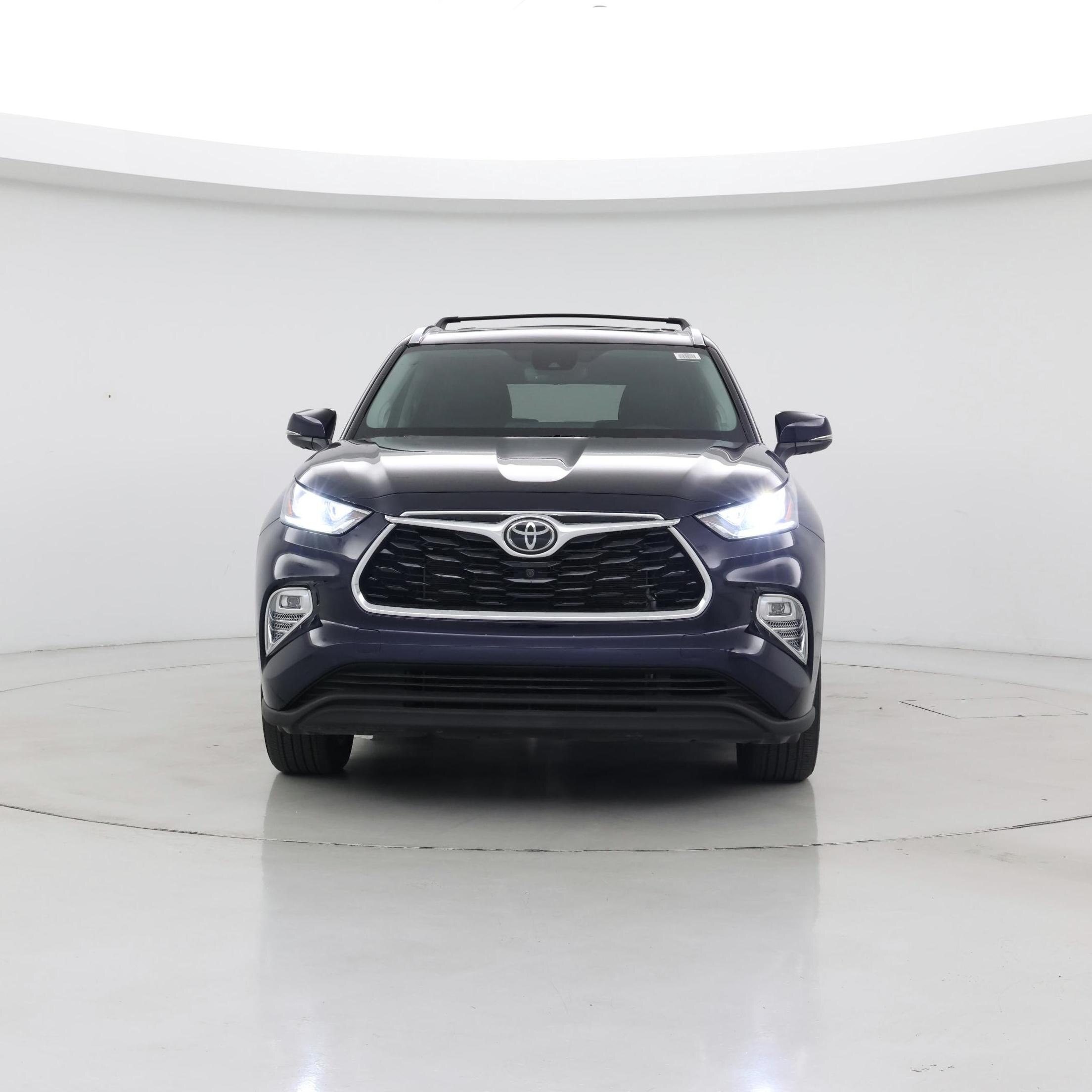 Thumbnail: 2022 Toyota Highlander - 5