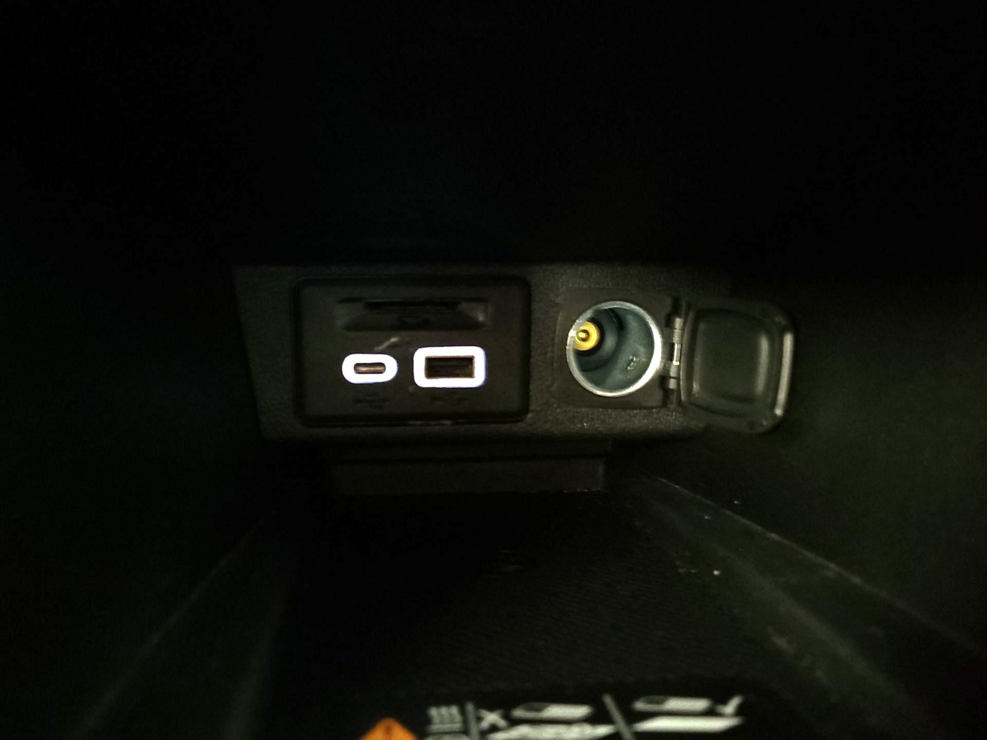 Thumbnail: 2023 Chevrolet Bolt EUV - 18