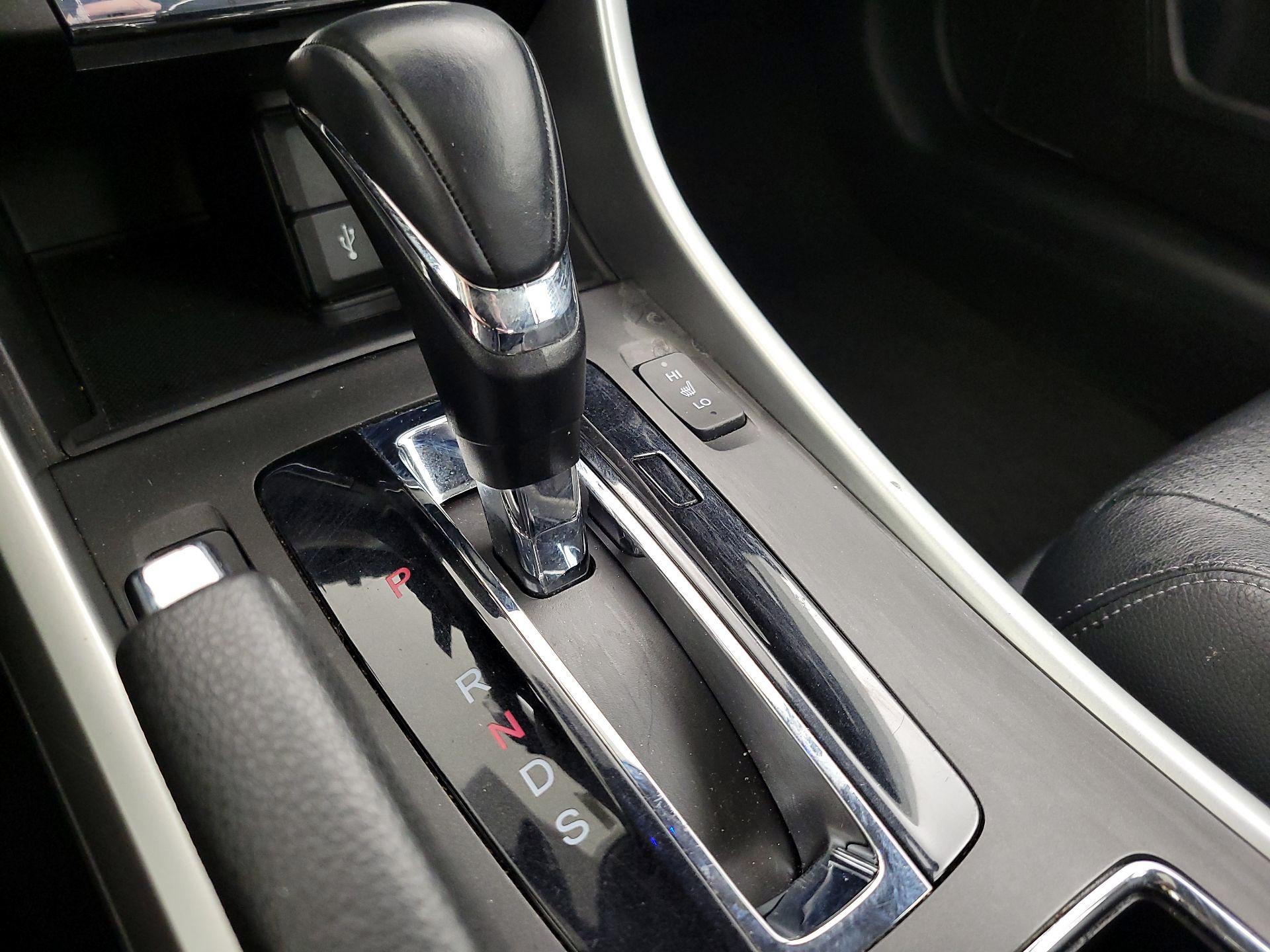 Thumbnail: 2015 Honda Accord - 17