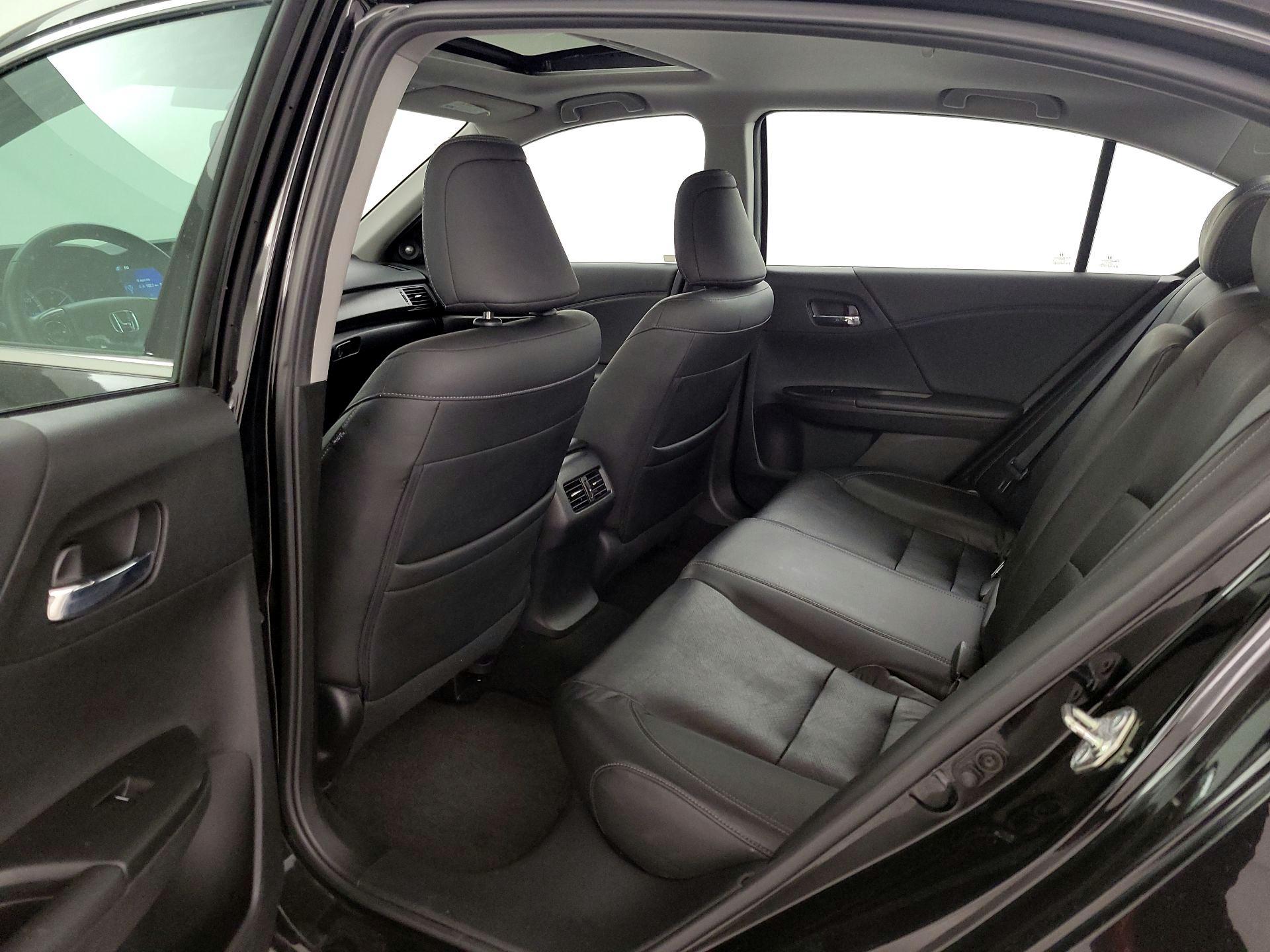 Thumbnail: 2015 Honda Accord - 20