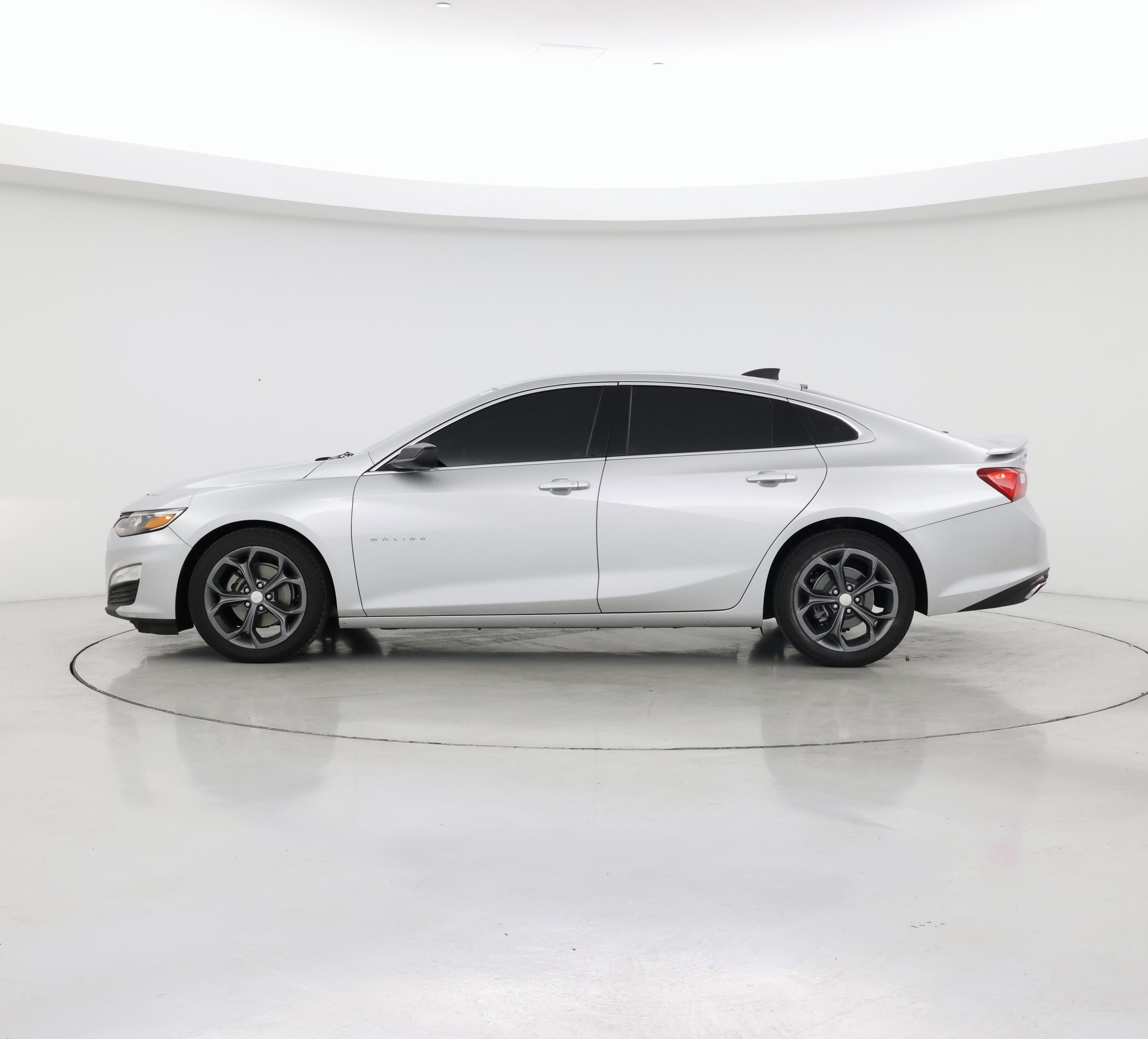 Thumbnail: 2019 Chevrolet Malibu - 3