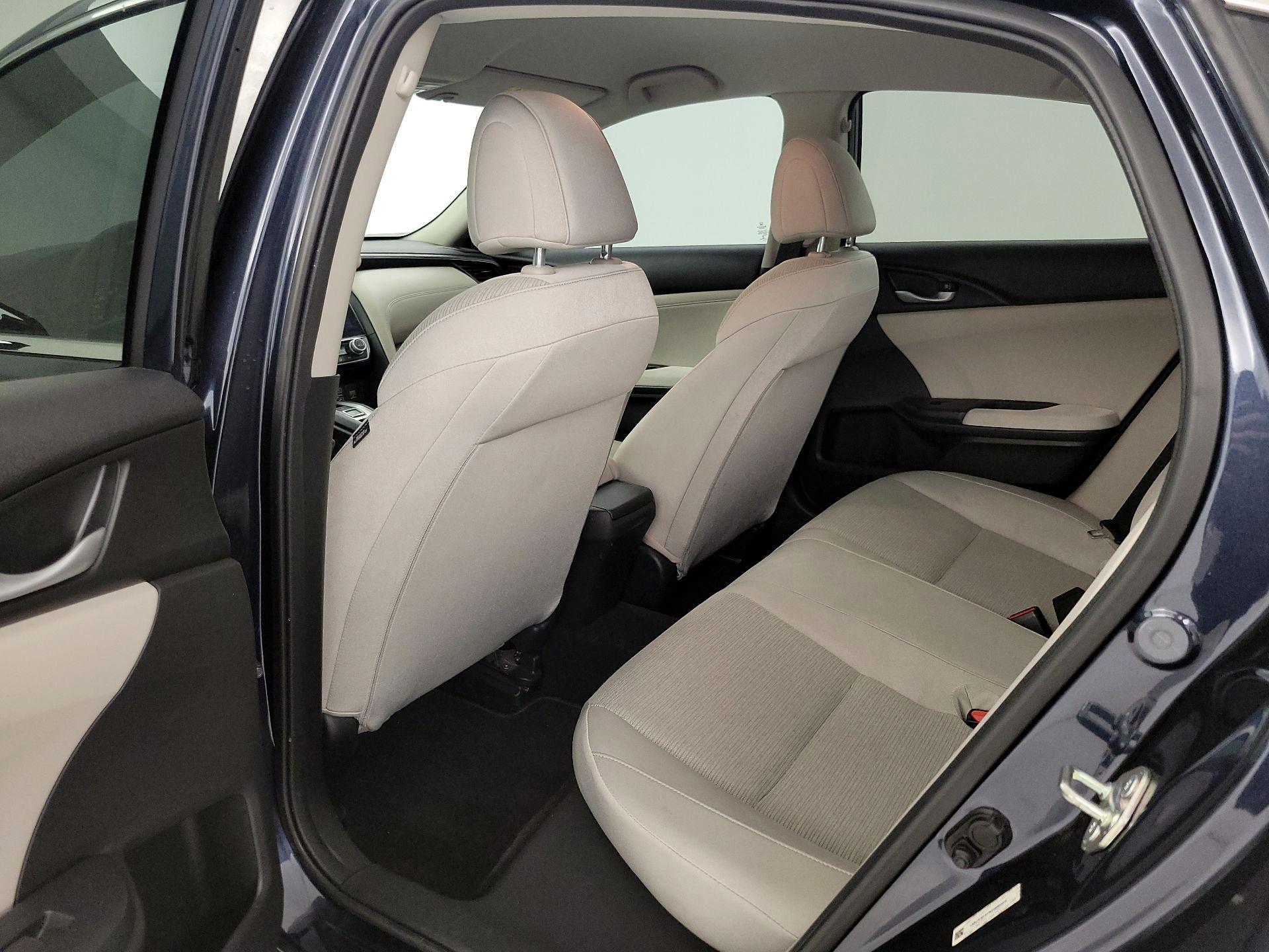 Thumbnail: 2019 Honda Insight - 19