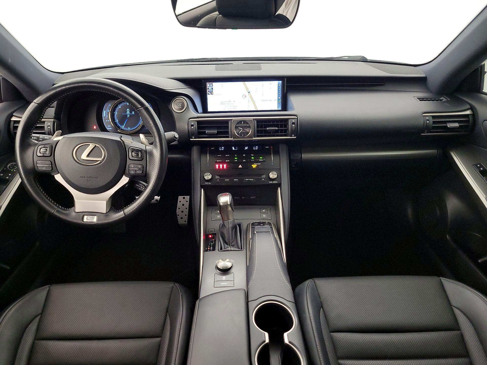 Thumbnail: 2018 Lexus IS - 9