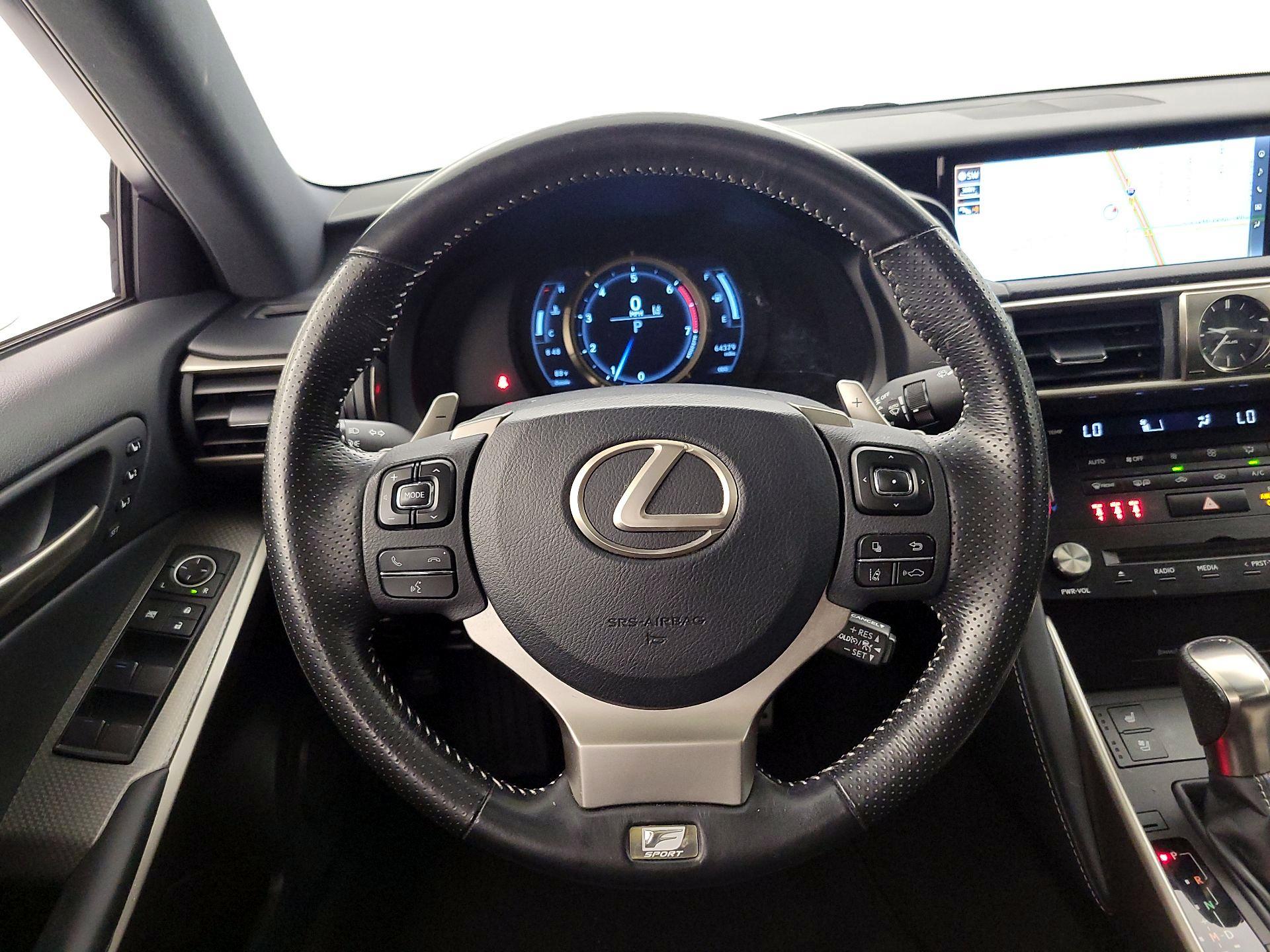 Thumbnail: 2018 Lexus IS - 10