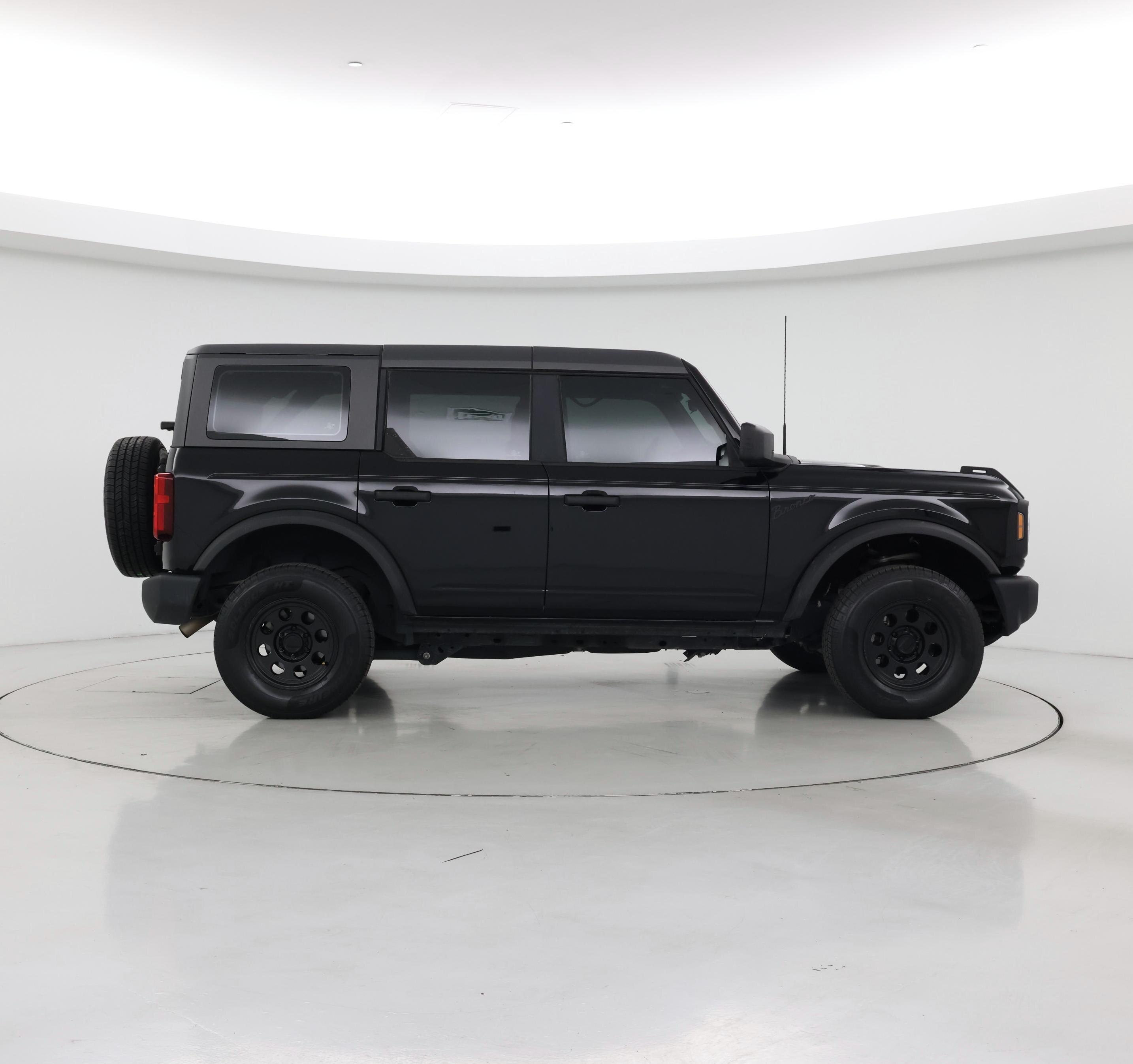 Thumbnail: 2022 Ford Bronco - 7
