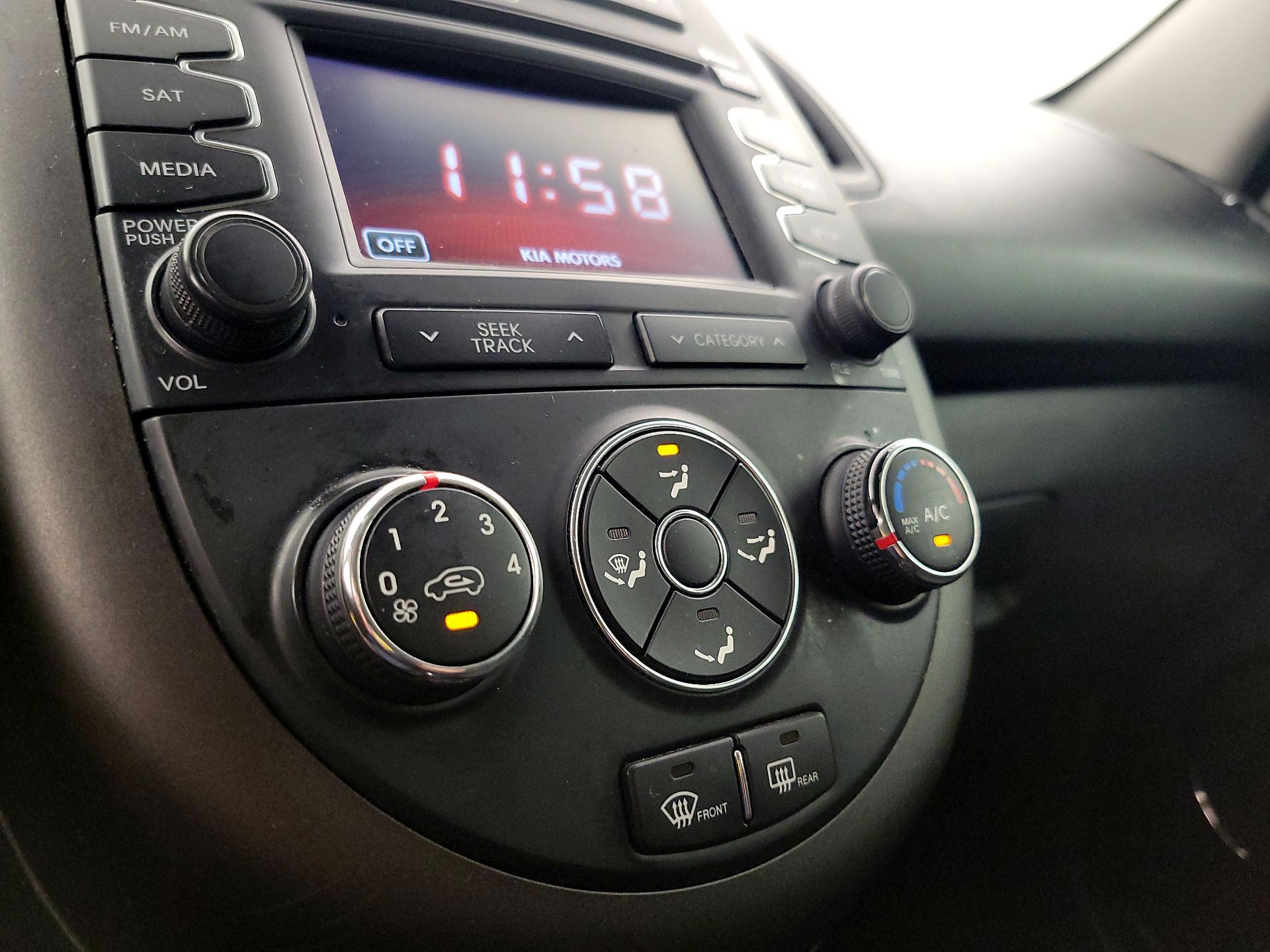 Thumbnail: 2013 Kia Soul - 16