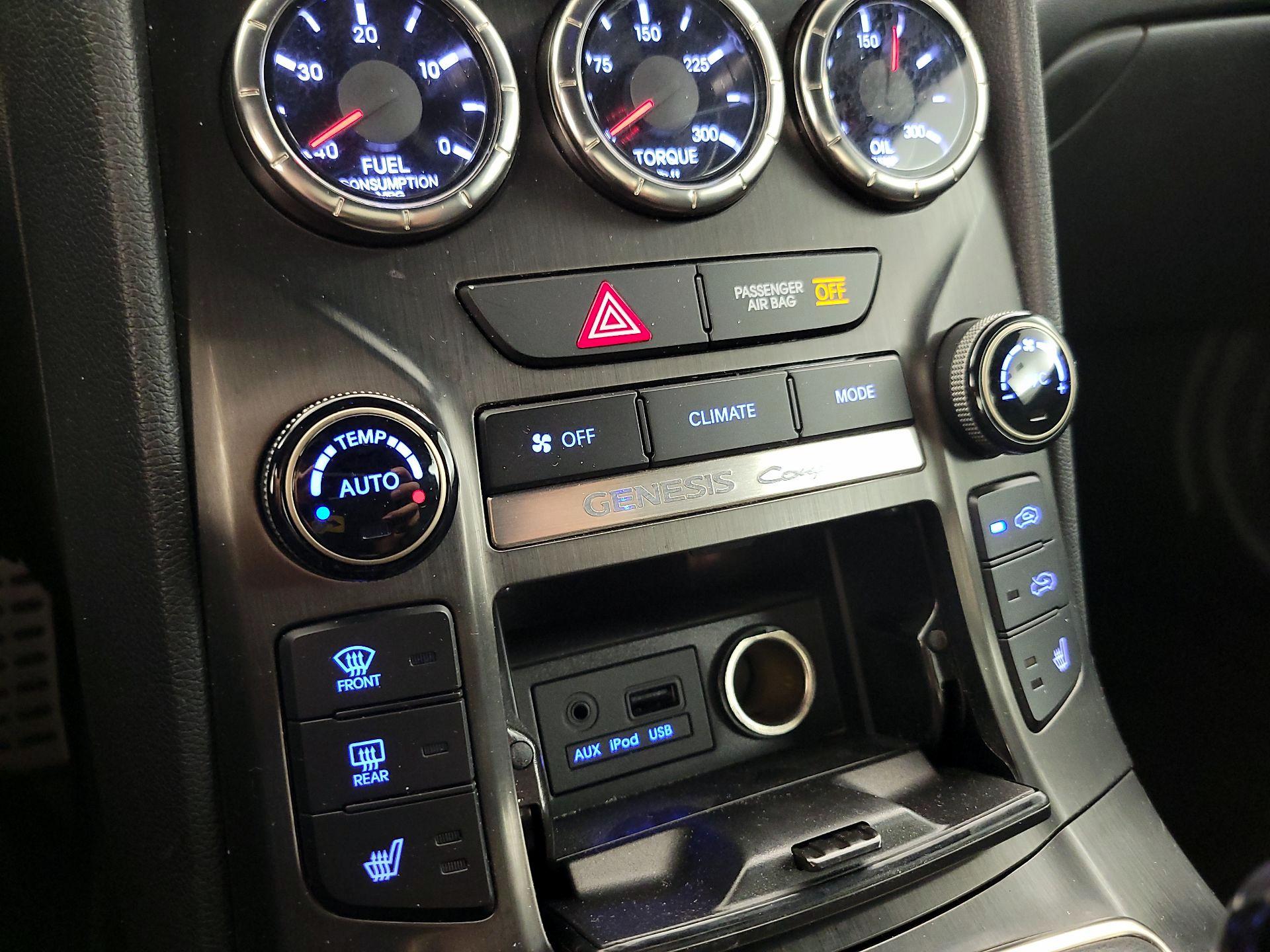 Thumbnail: 2014 Hyundai Genesis - 15