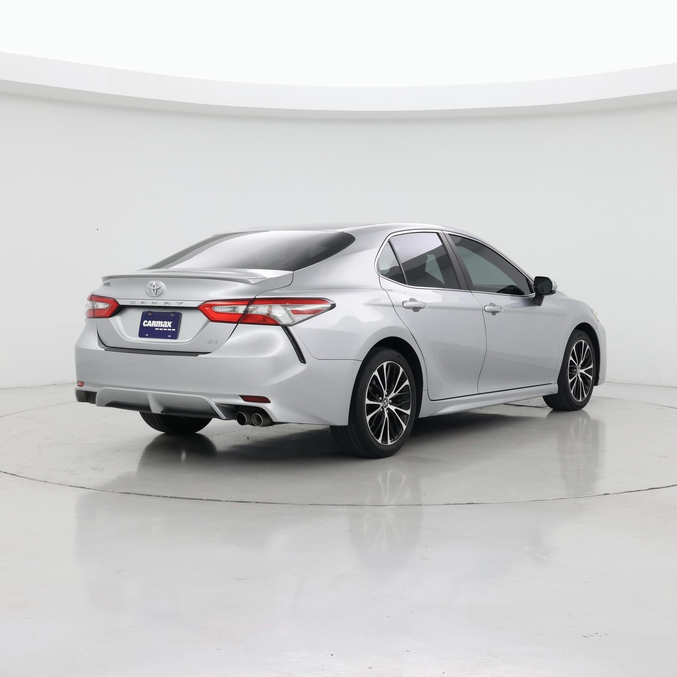 Thumbnail: 2018 Toyota Camry - 8