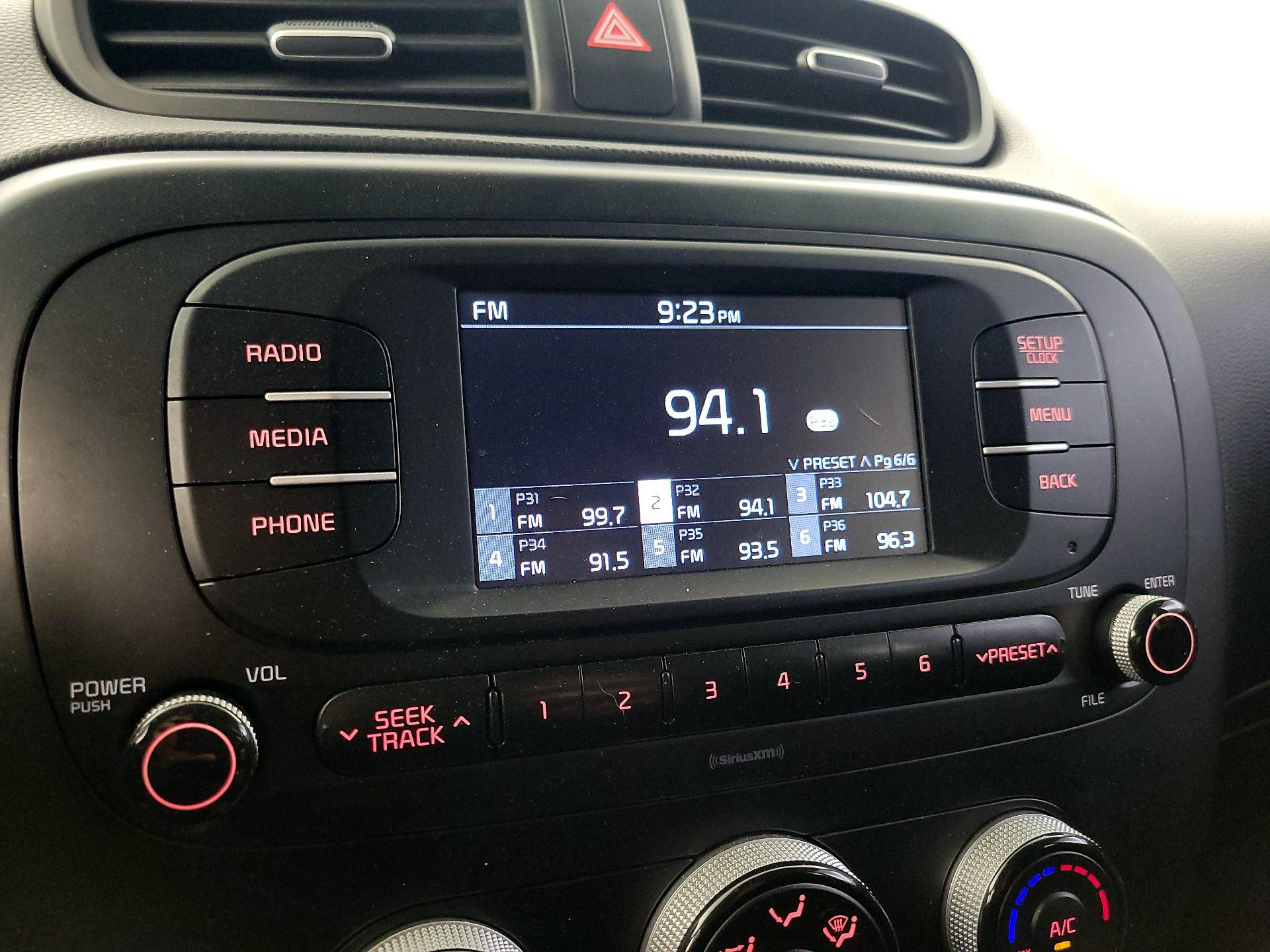 Thumbnail: 2017 Kia Soul - 14