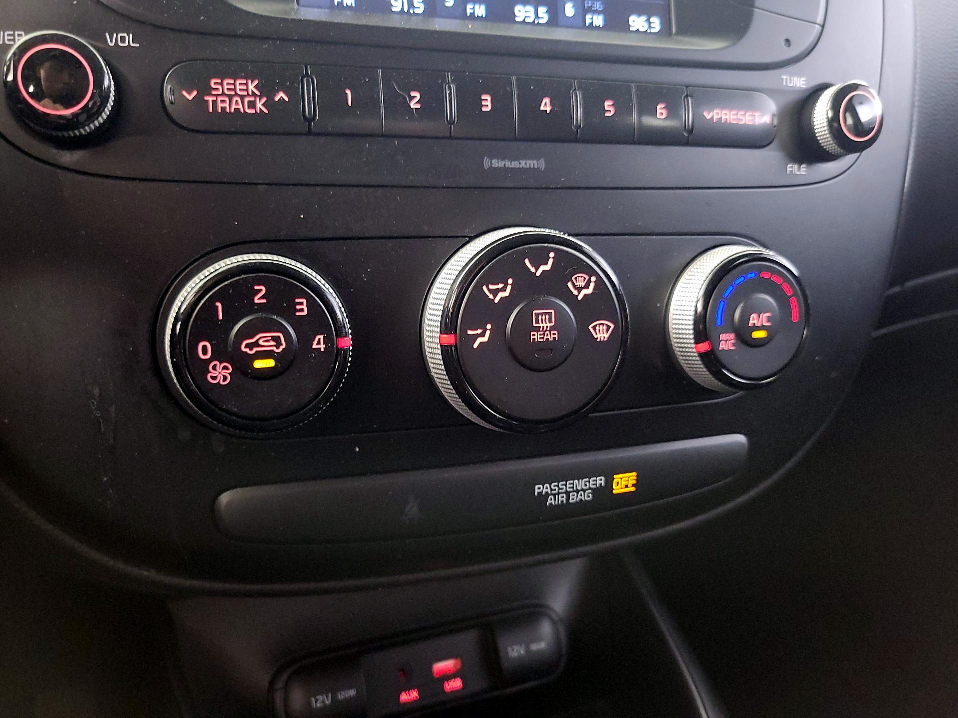 Thumbnail: 2017 Kia Soul - 15