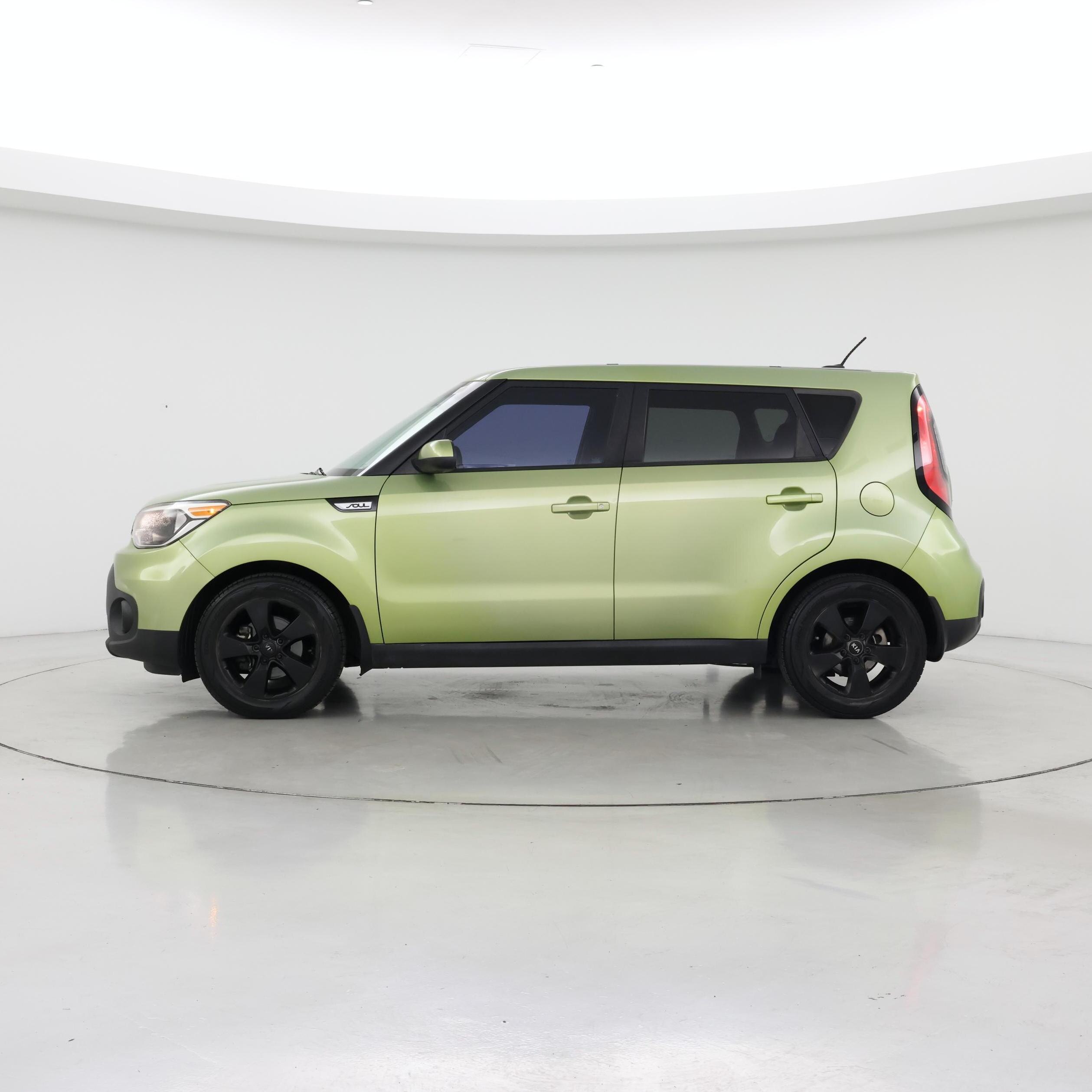 Thumbnail: 2017 Kia Soul - 3