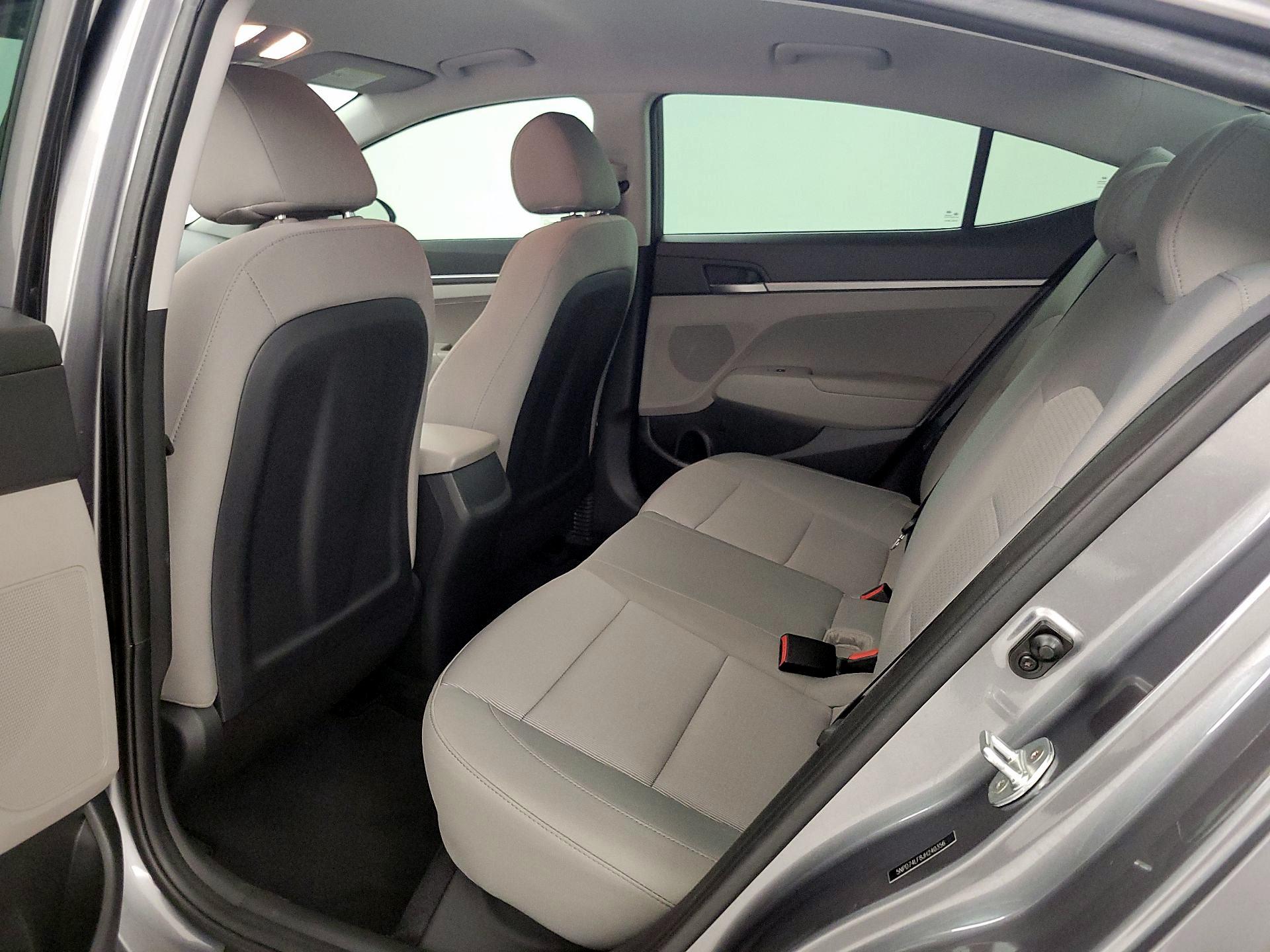 Thumbnail: 2018 Hyundai Elantra - 18