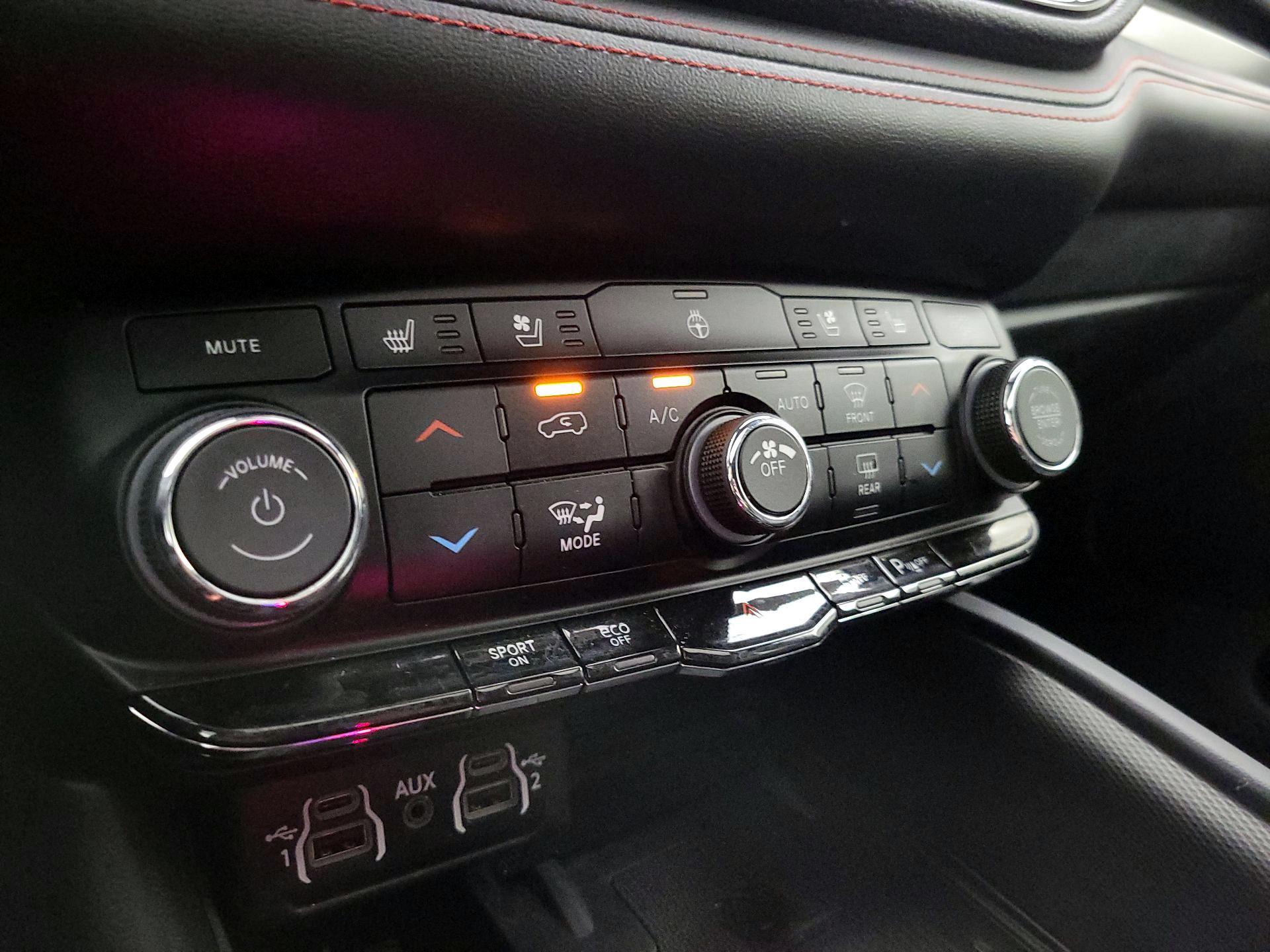 Thumbnail: 2023 Dodge Durango - 17