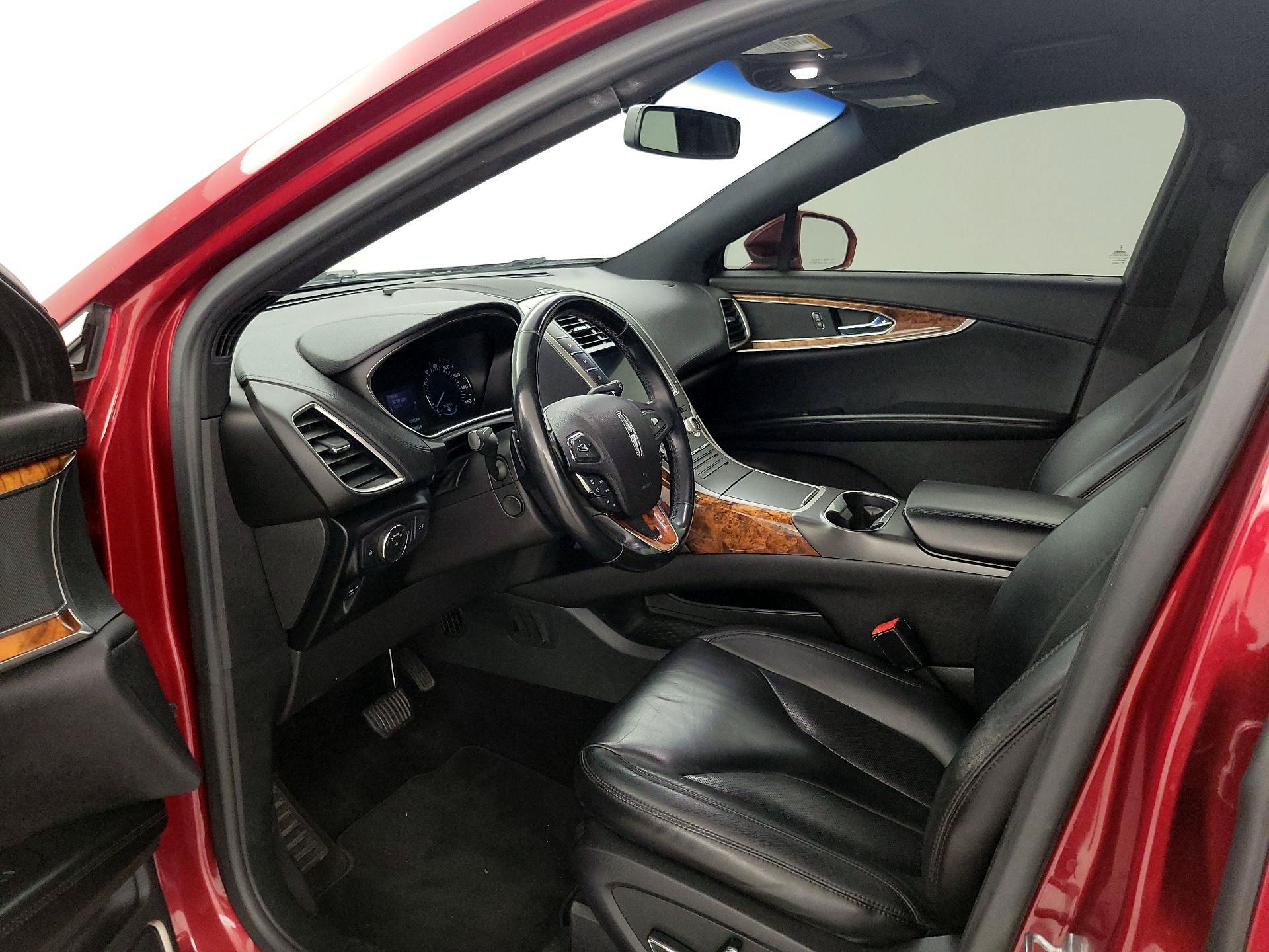 Thumbnail: 2016 Lincoln MKX - 11