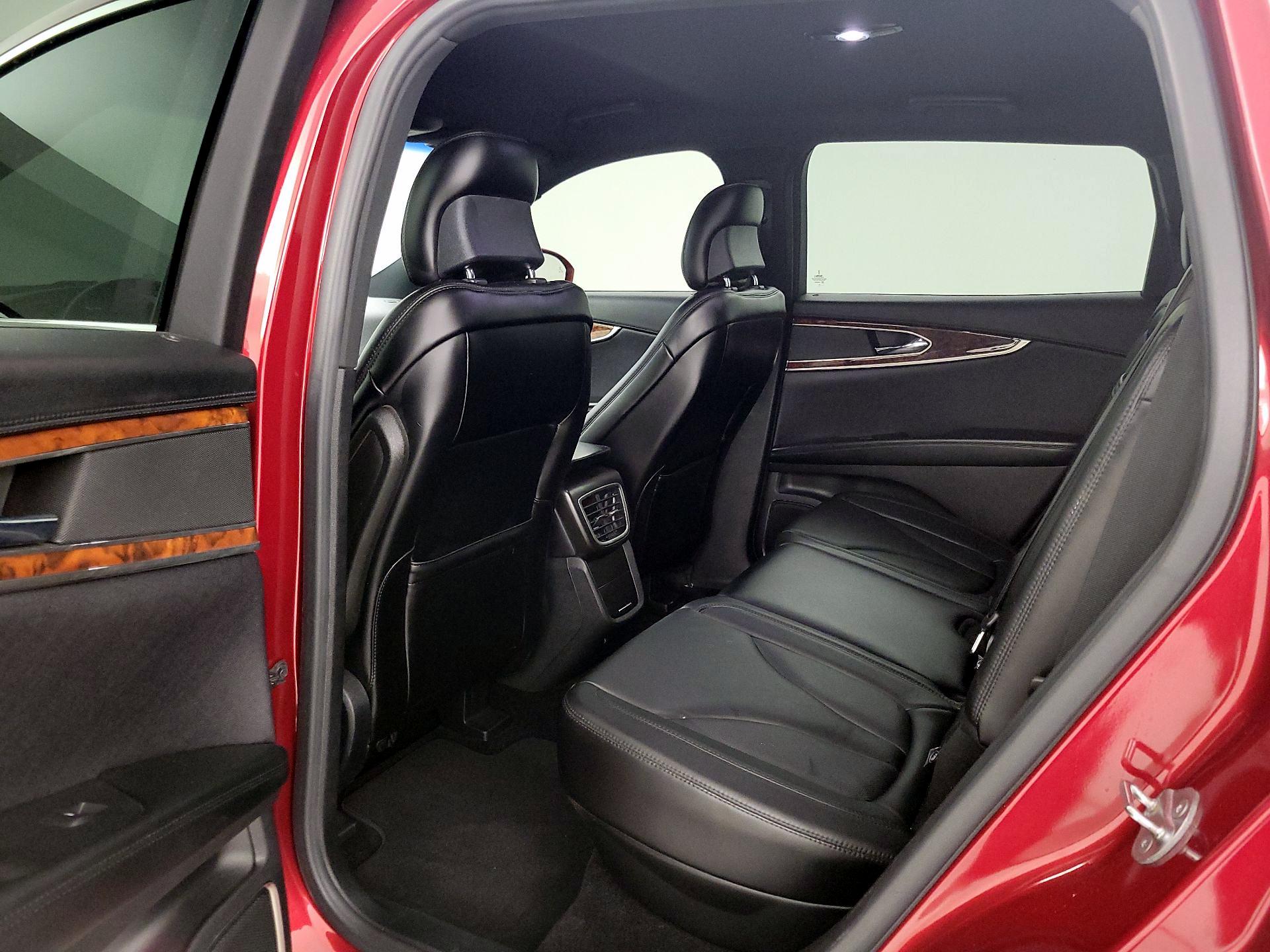 Thumbnail: 2016 Lincoln MKX - 20