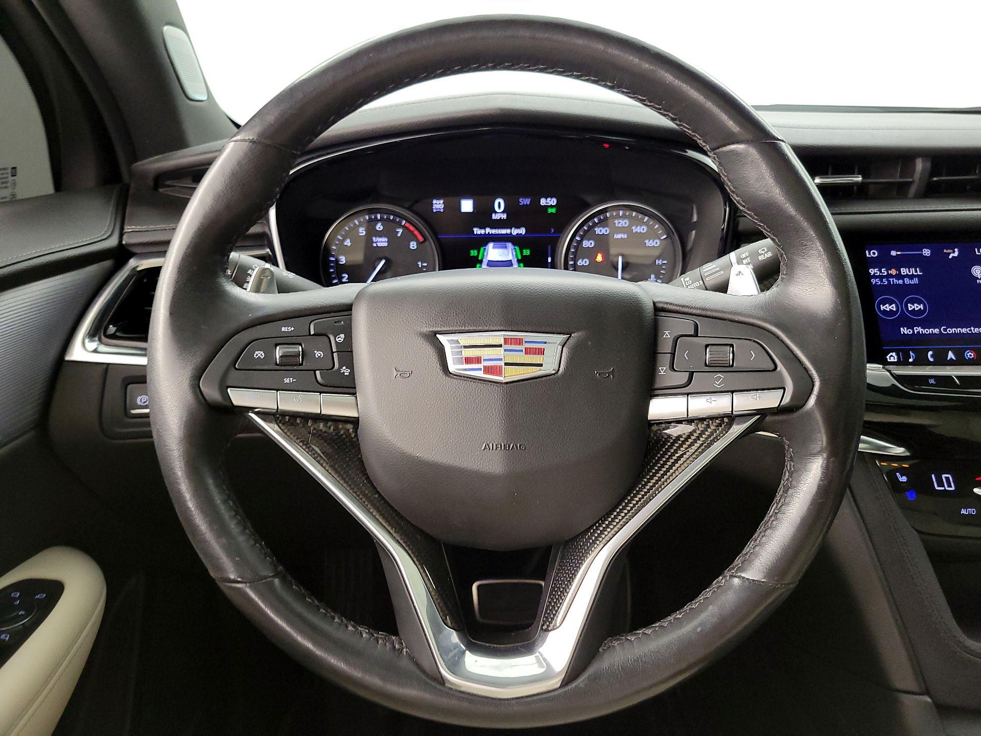 Thumbnail: 2020 Cadillac XT6 - 10