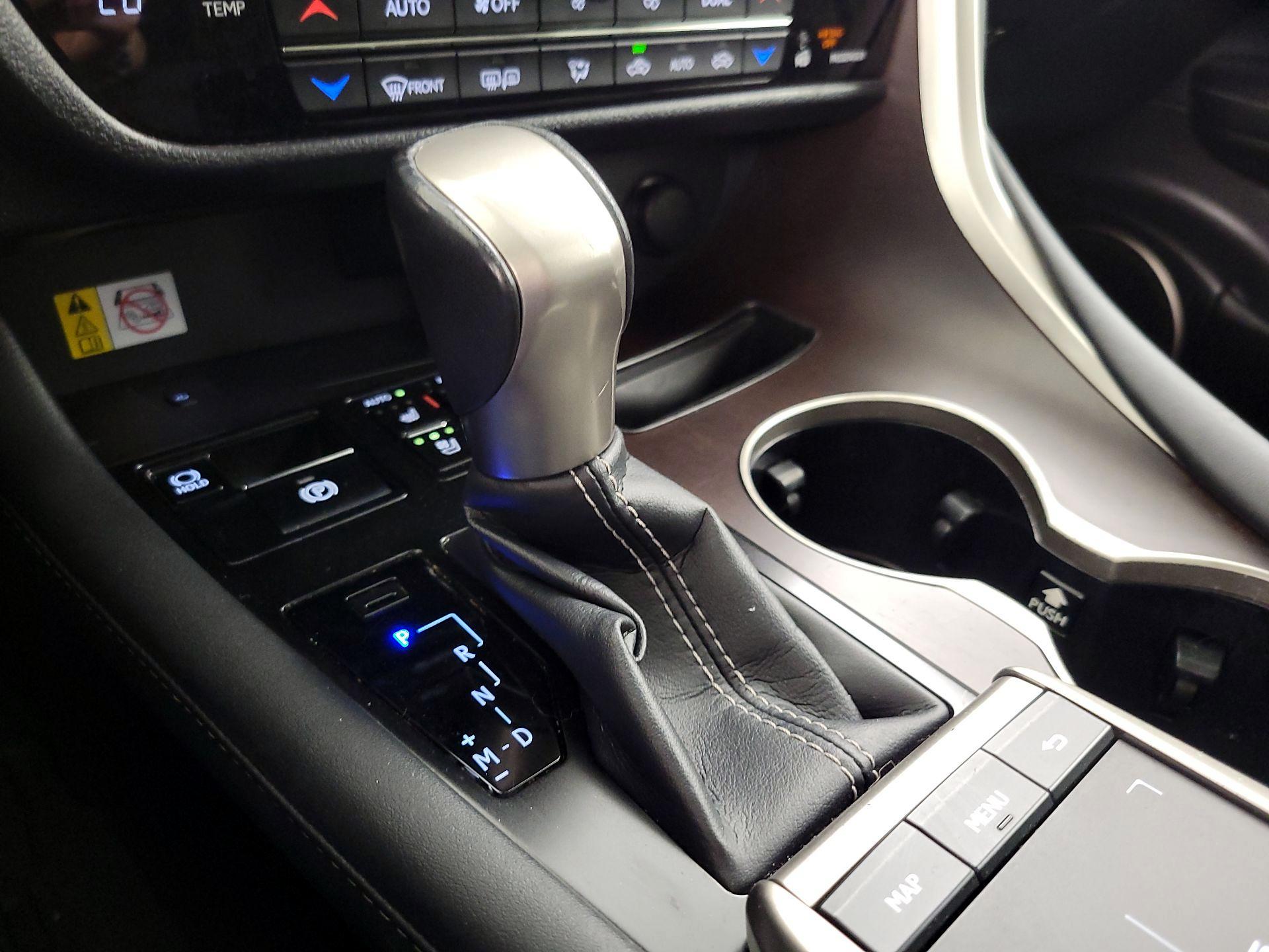 Thumbnail: 2021 Lexus RX - 18