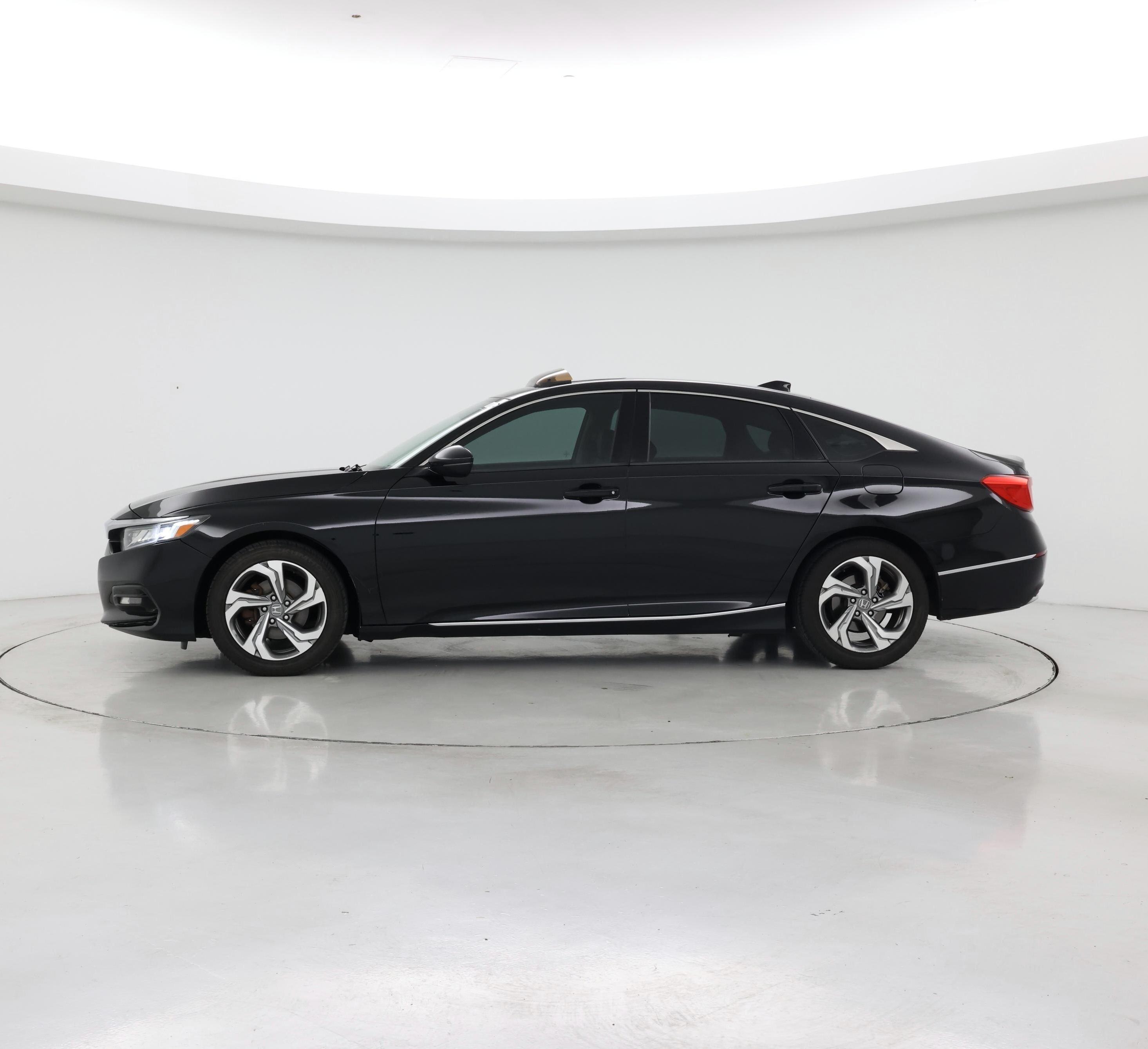 Thumbnail: 2018 Honda Accord - 3