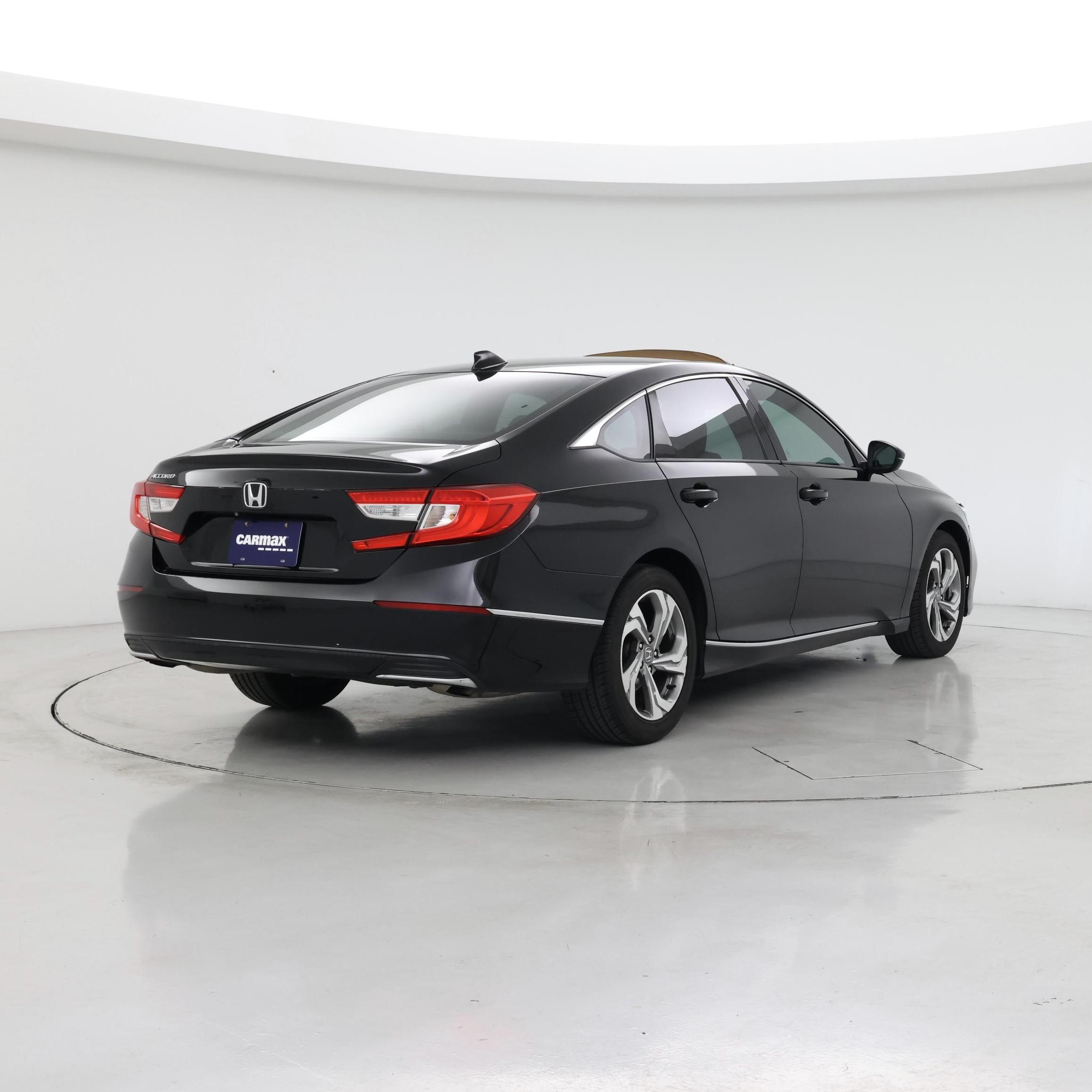 Thumbnail: 2018 Honda Accord - 8