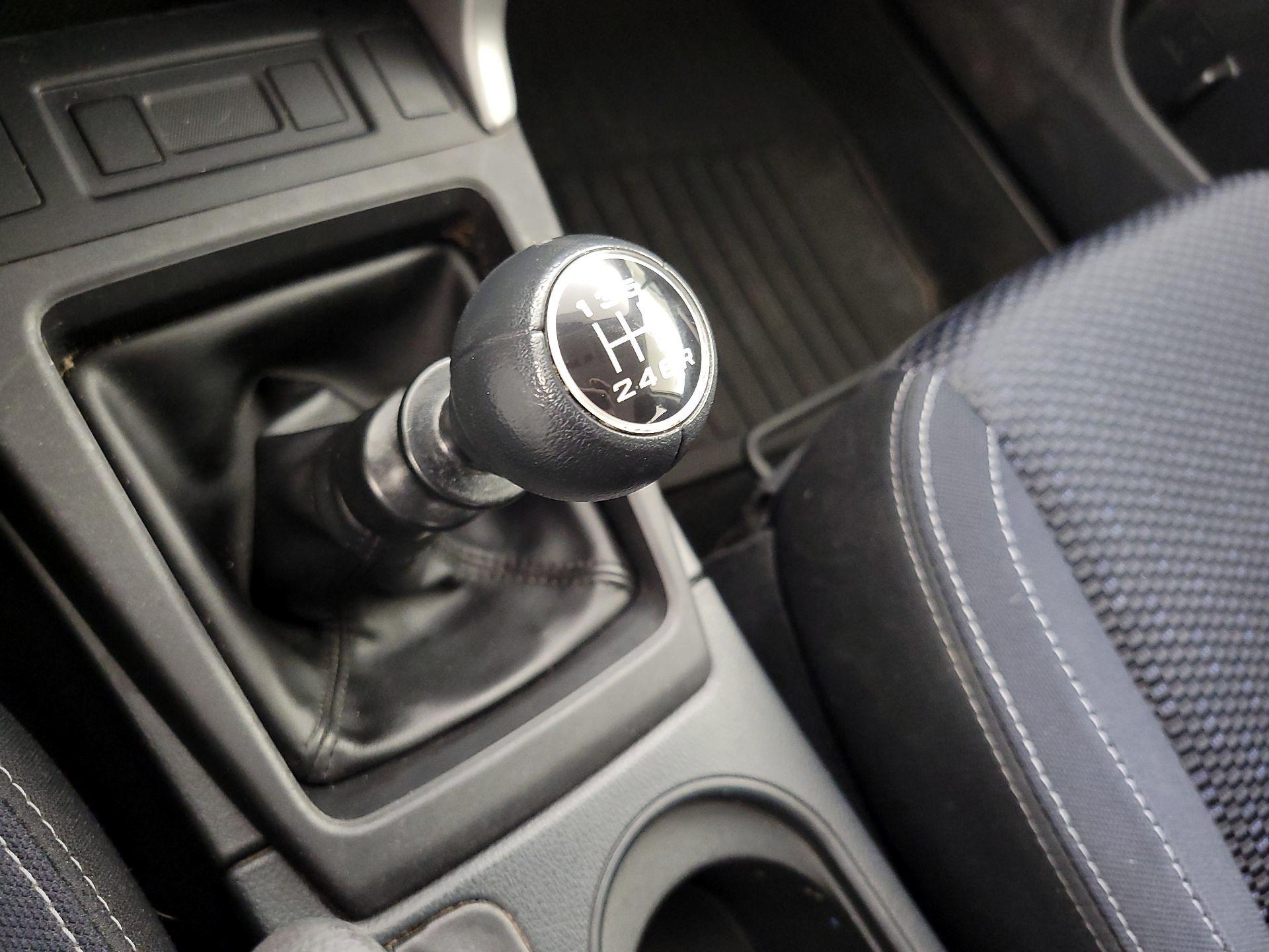 Thumbnail: 2015 Subaru Forester - 17