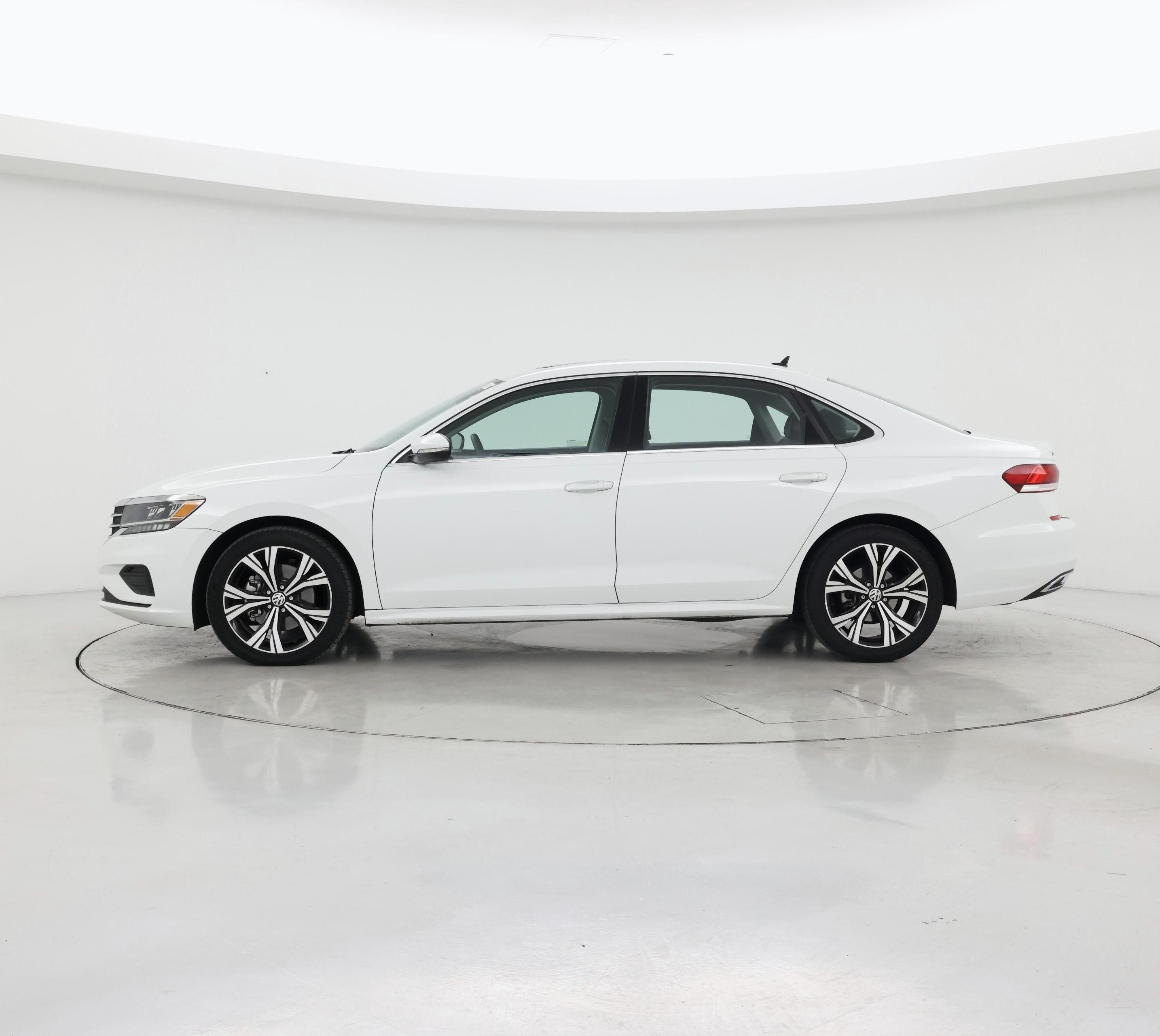 Thumbnail: 2022 Volkswagen Passat - 3