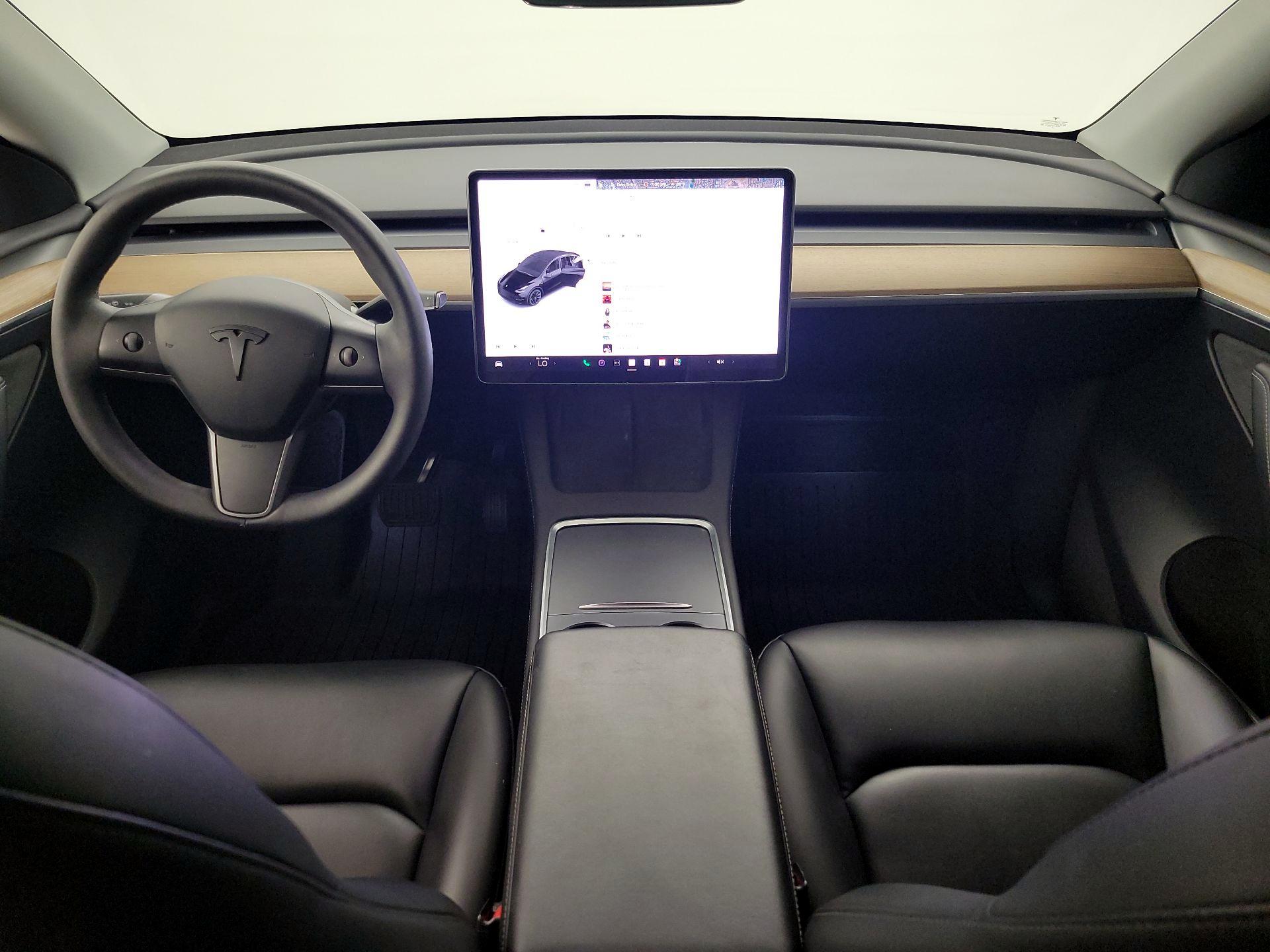 Thumbnail: 2023 Tesla Model Y - 9