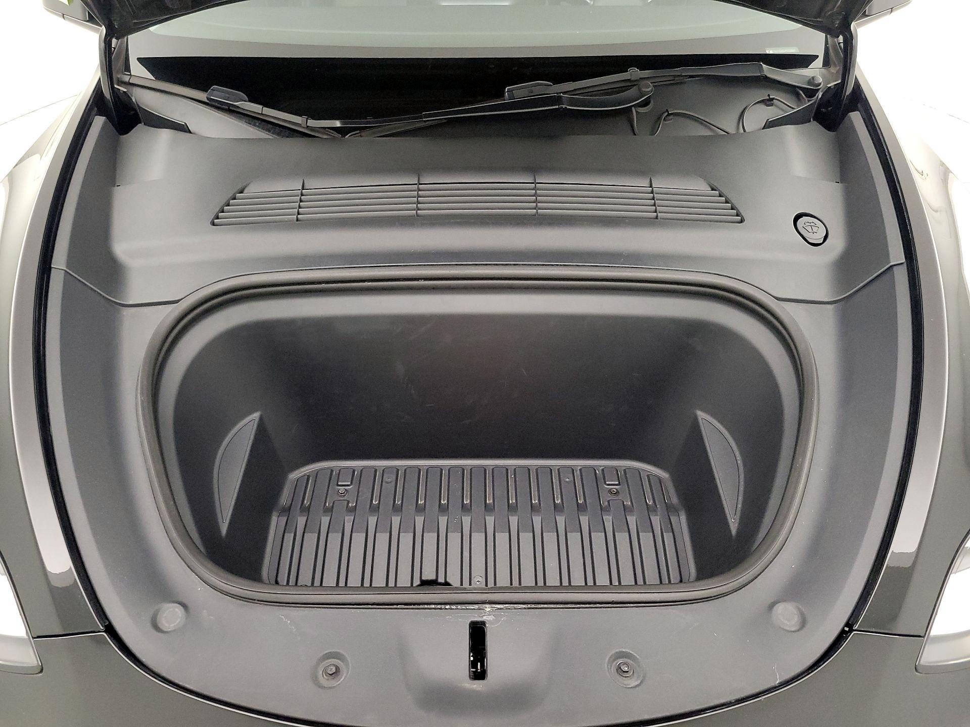 Thumbnail: 2023 Tesla Model Y - 20