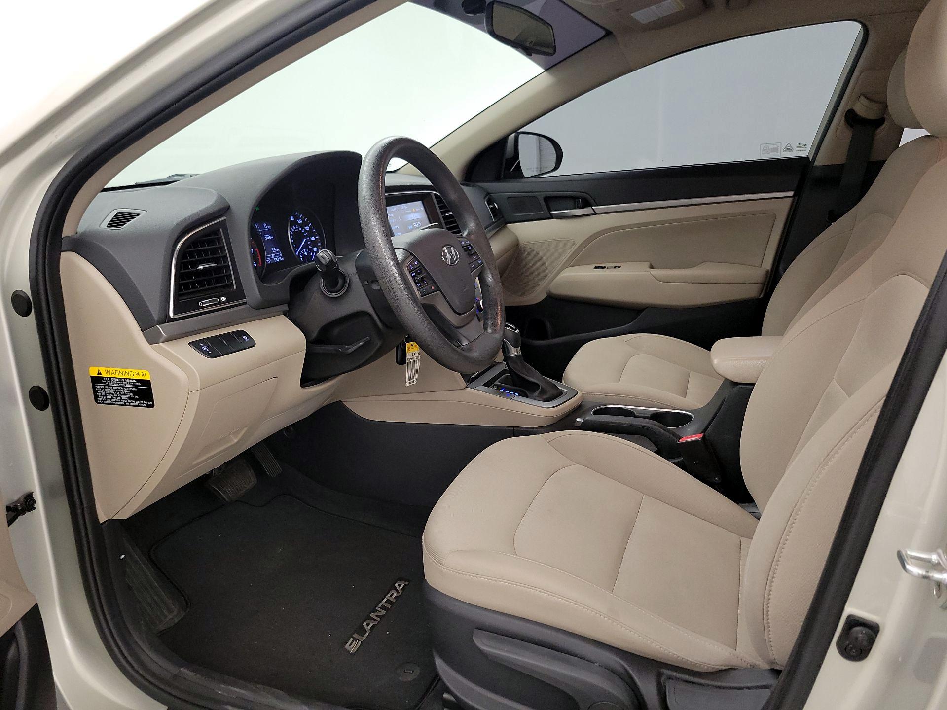 Thumbnail: 2017 Hyundai Elantra - 11