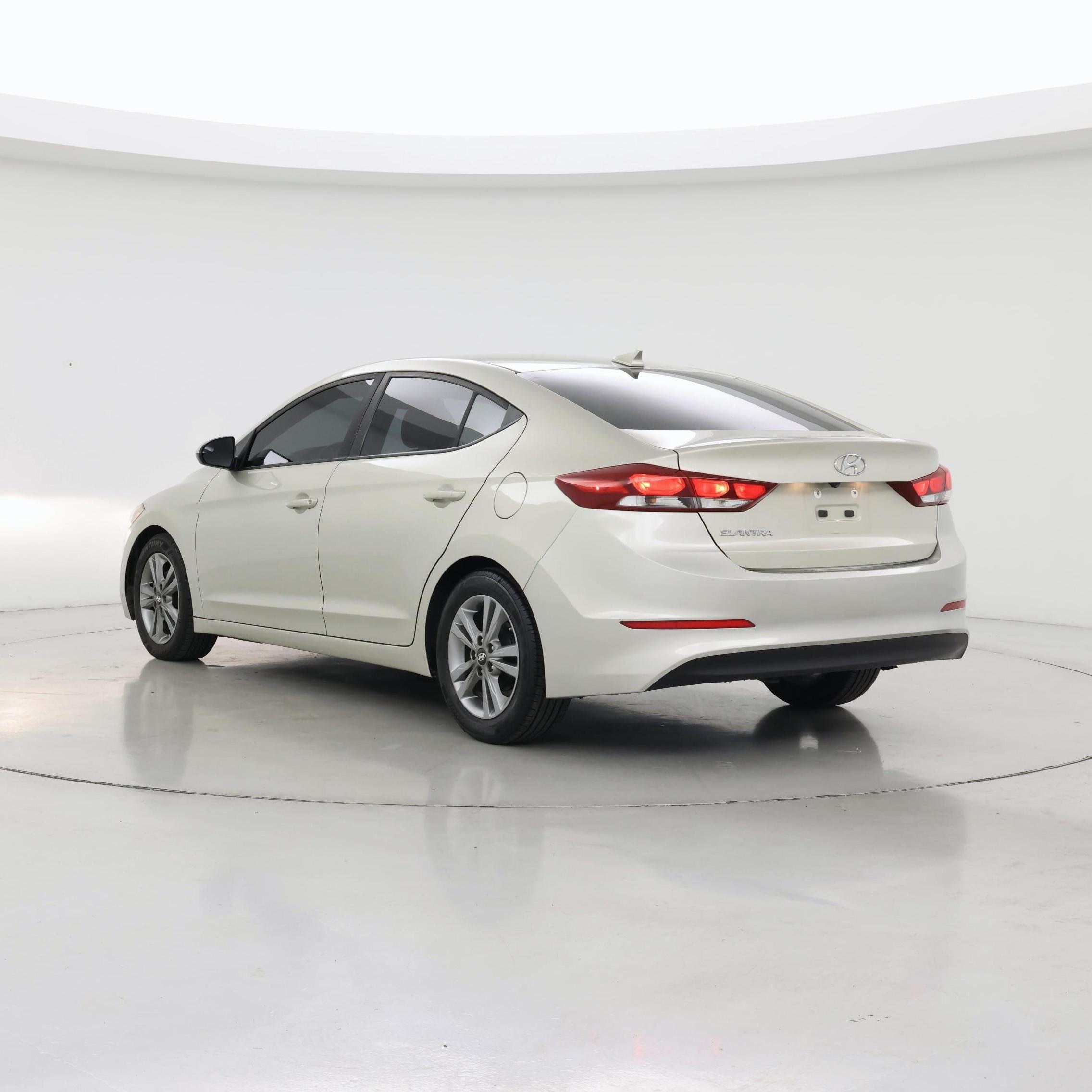 Thumbnail: 2017 Hyundai Elantra - 2