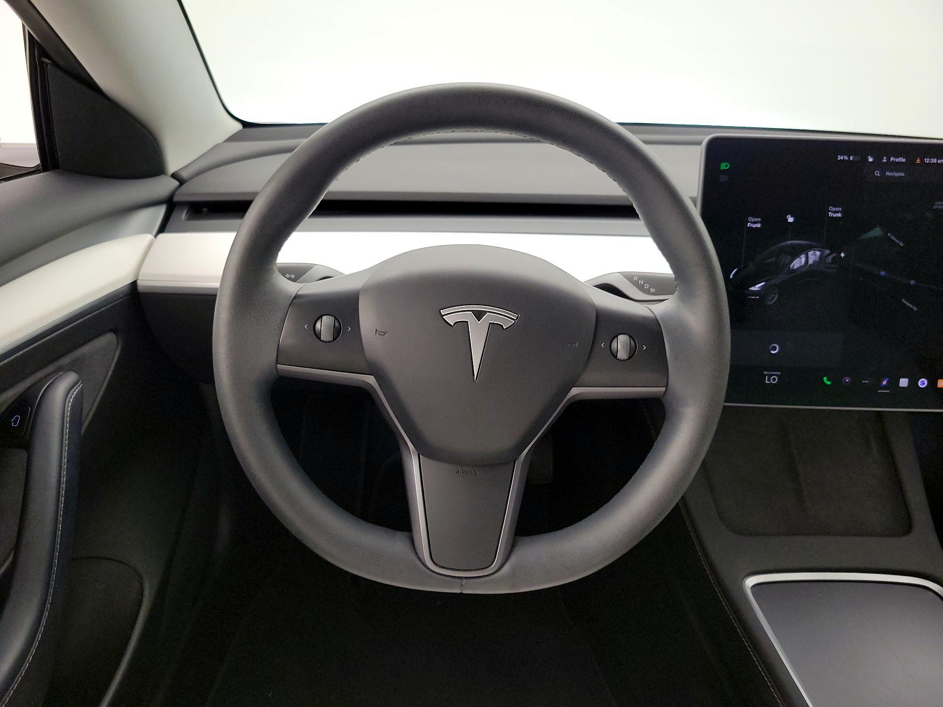 Thumbnail: 2022 Tesla Model 3 - 10