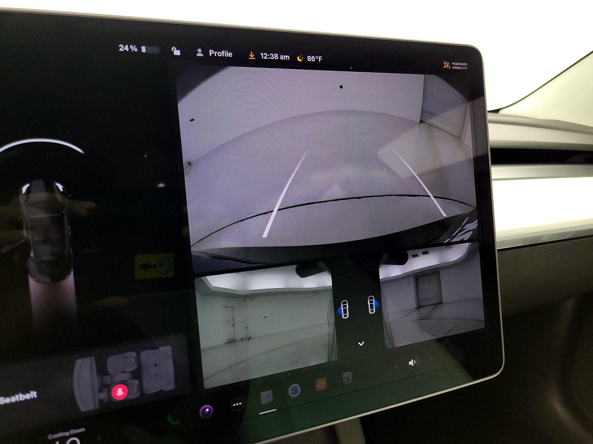 Thumbnail: 2022 Tesla Model 3 - 14