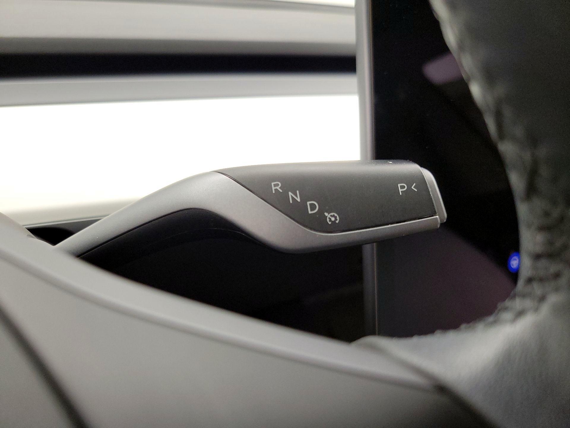 Thumbnail: 2022 Tesla Model 3 - 17