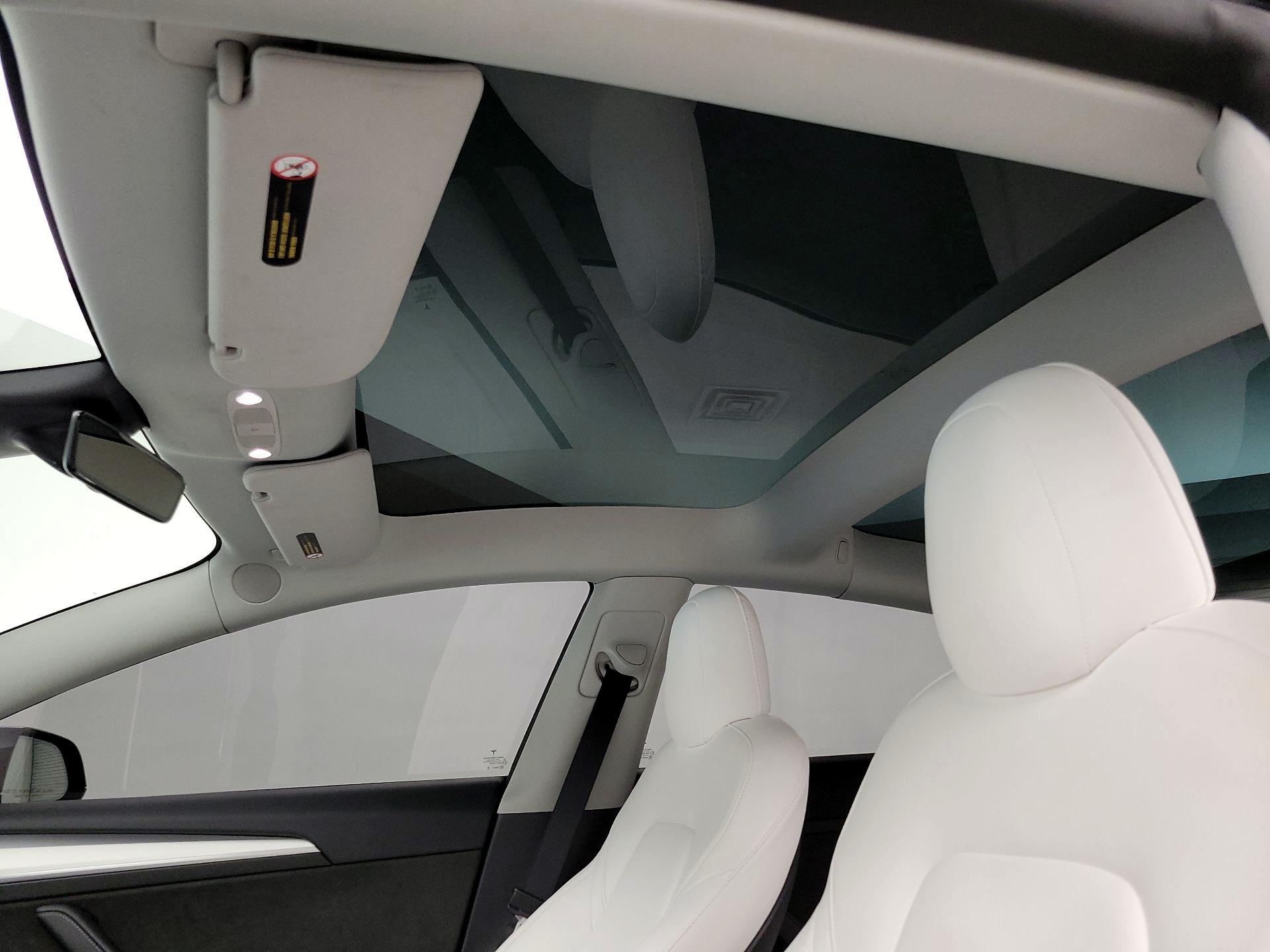 Thumbnail: 2022 Tesla Model 3 - 18